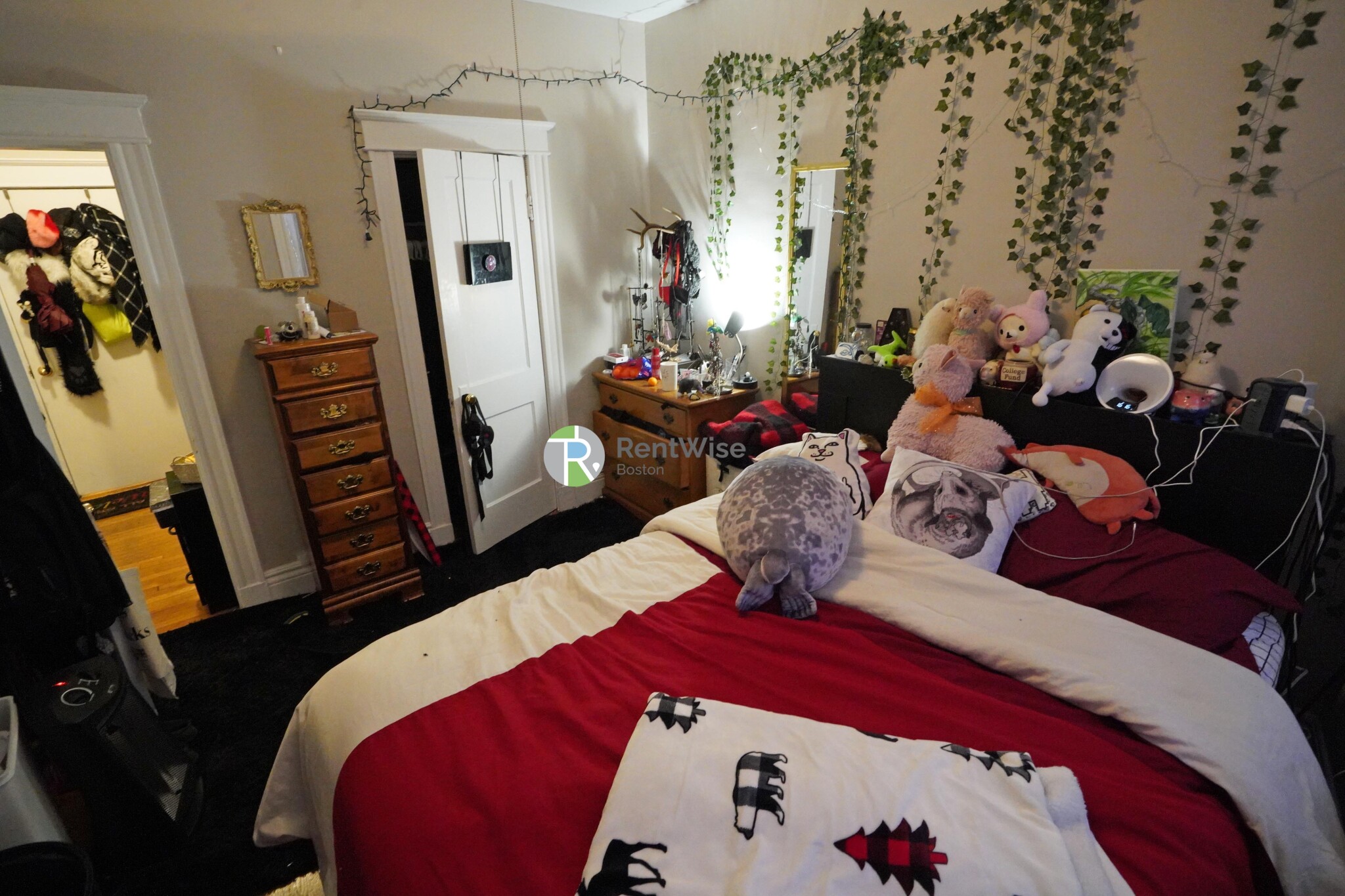 3 Lorraine Ter, Allston