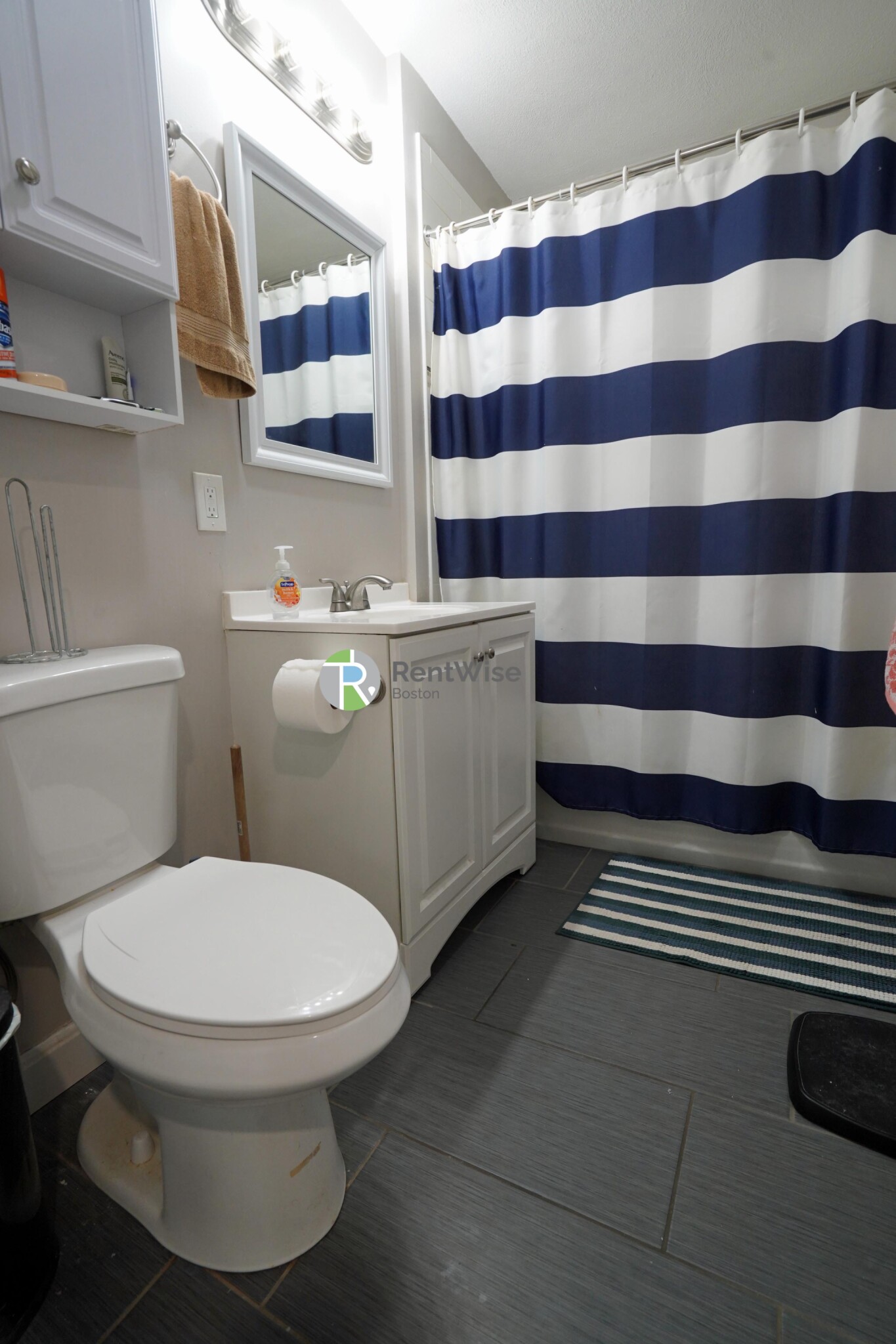 4 Lorraine Ter, Allston