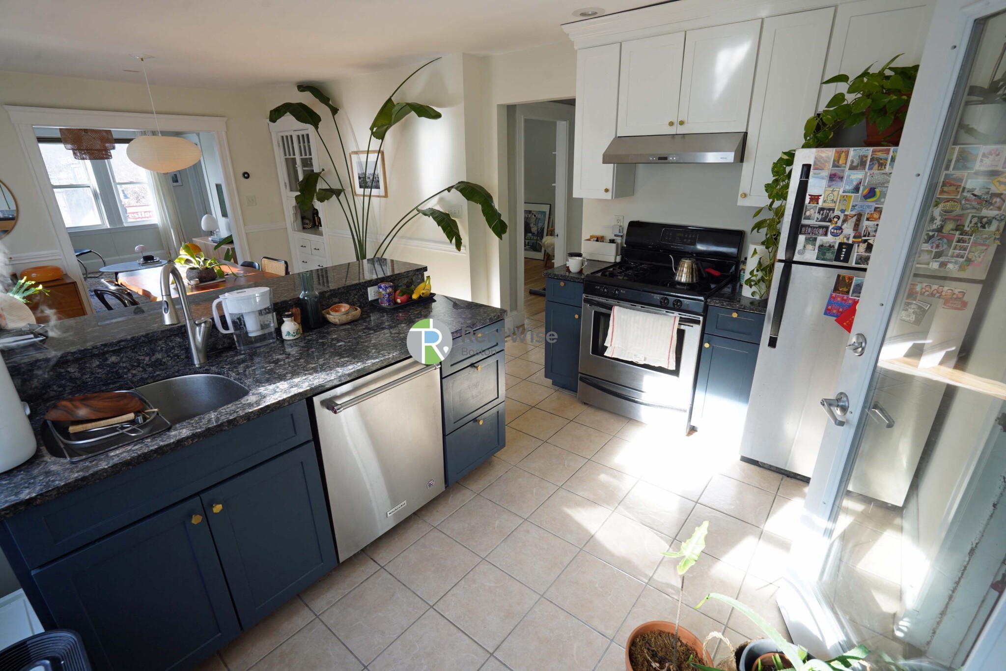 238 Hyde Park Ave, Jamaica Plain