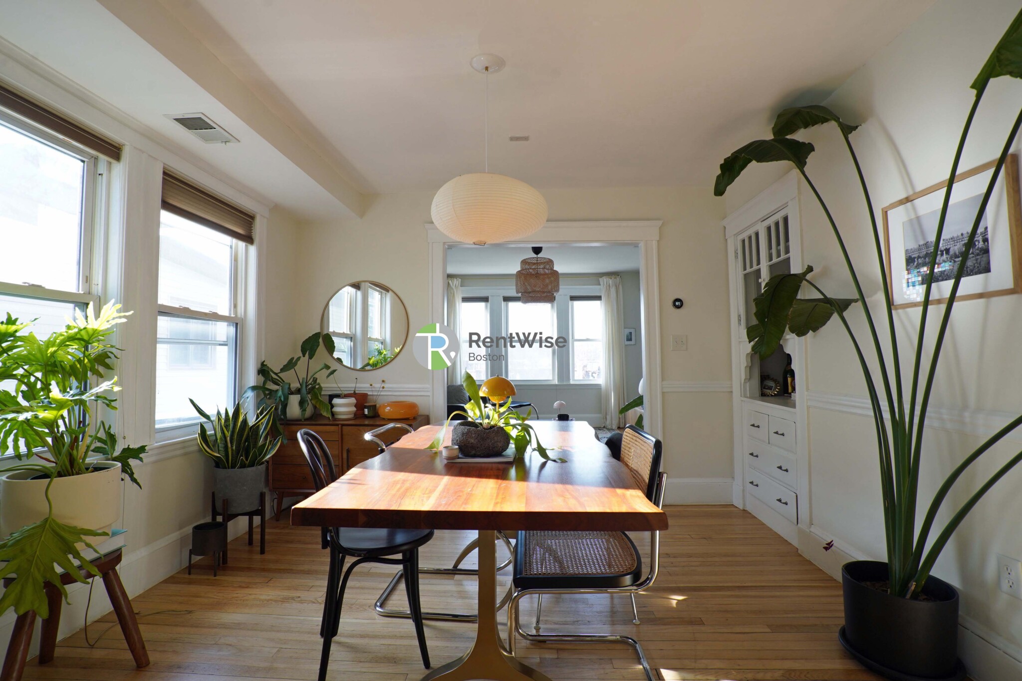 238 Hyde Park Ave, Jamaica Plain