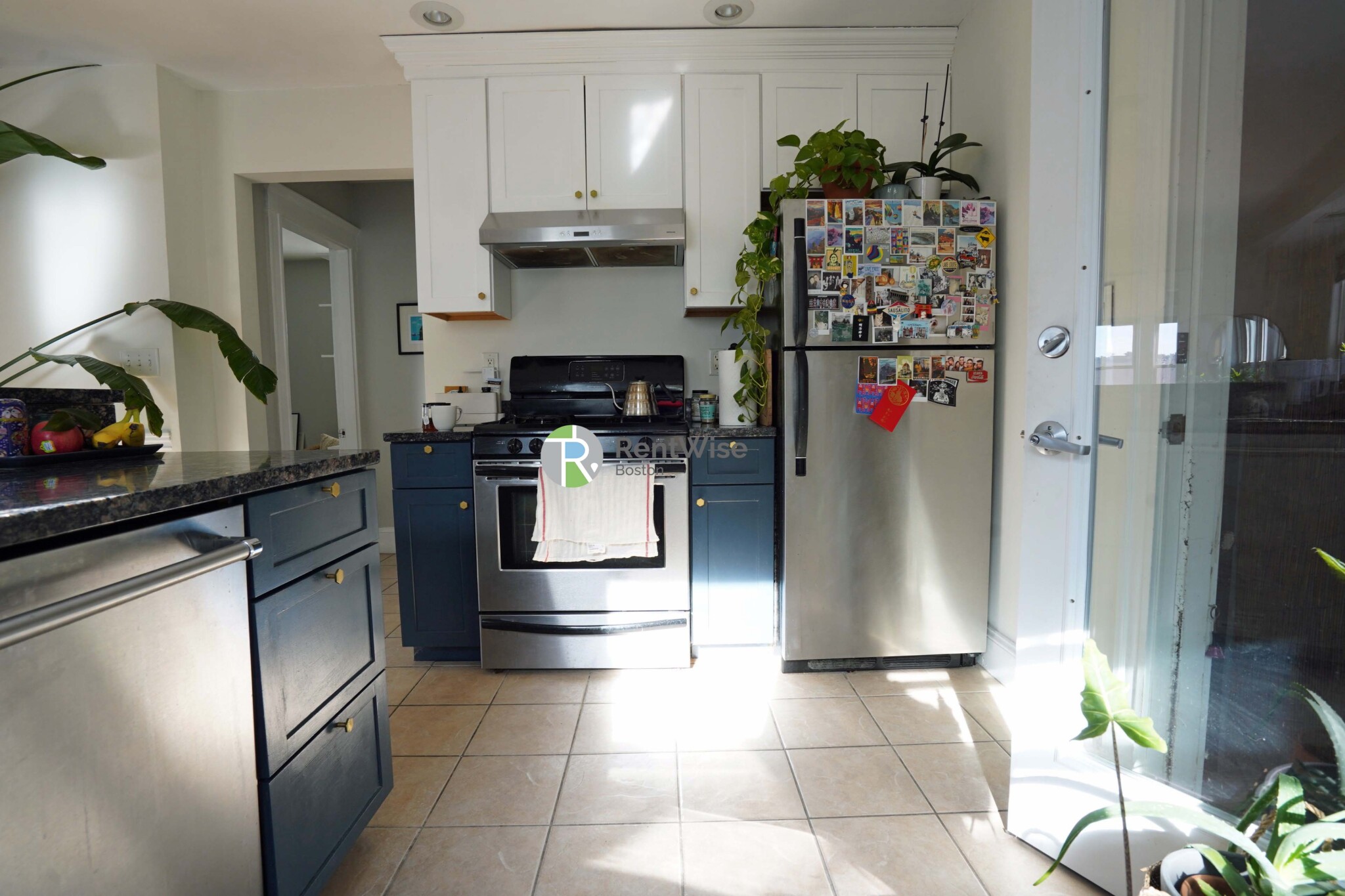 238 Hyde Park Ave, Jamaica Plain