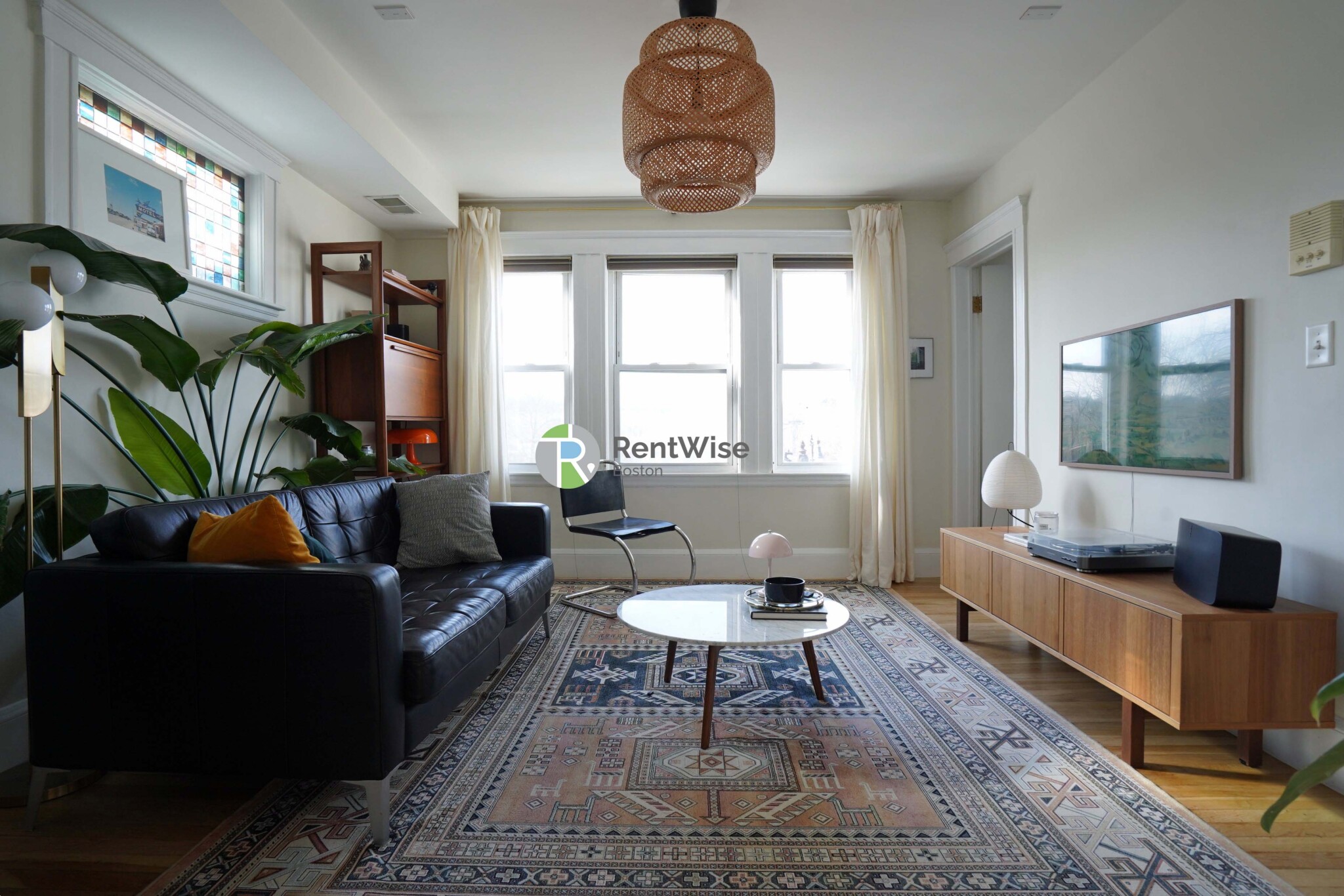 238 Hyde Park Ave, Jamaica Plain