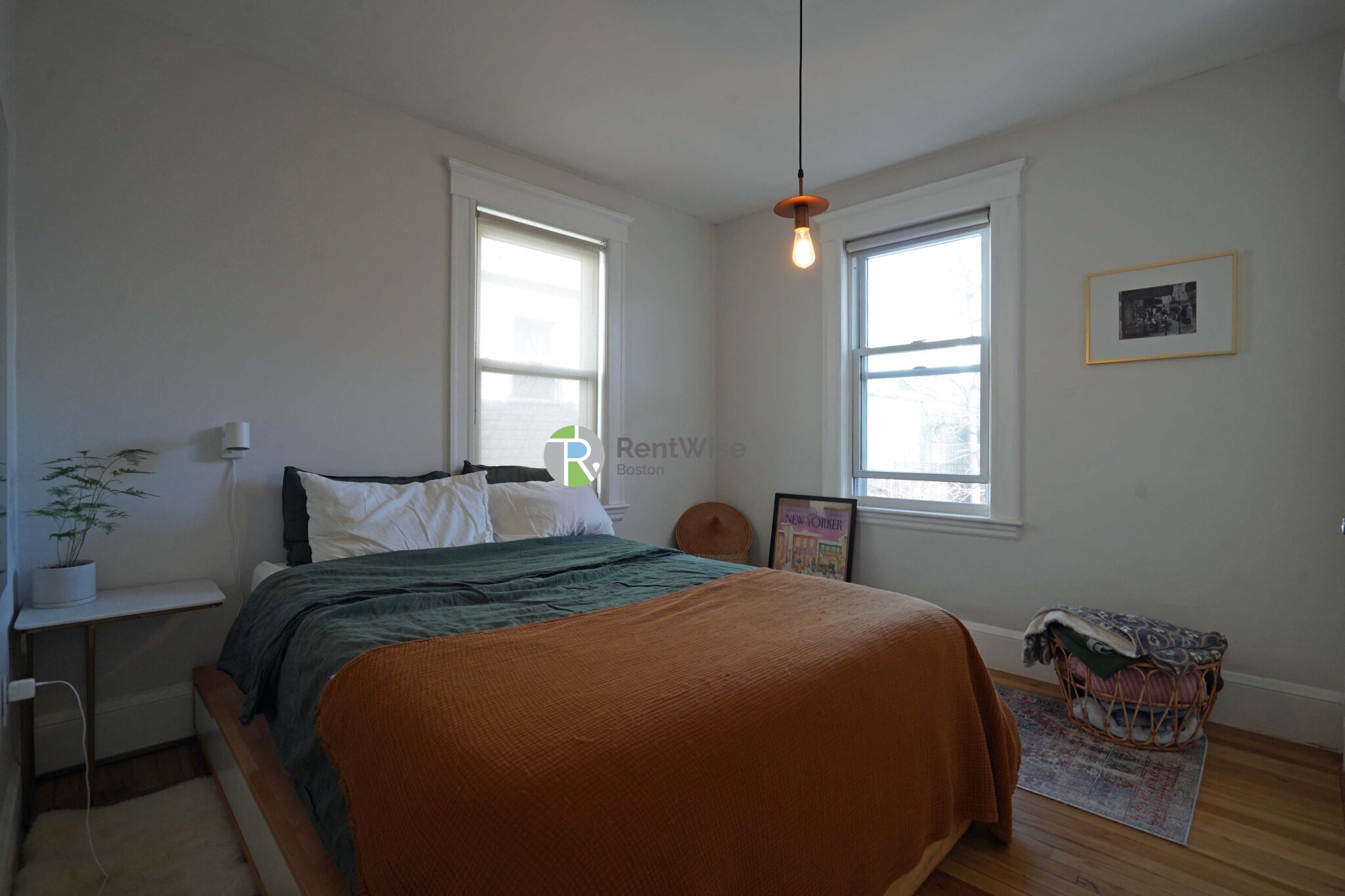 238 Hyde Park Ave, Jamaica Plain