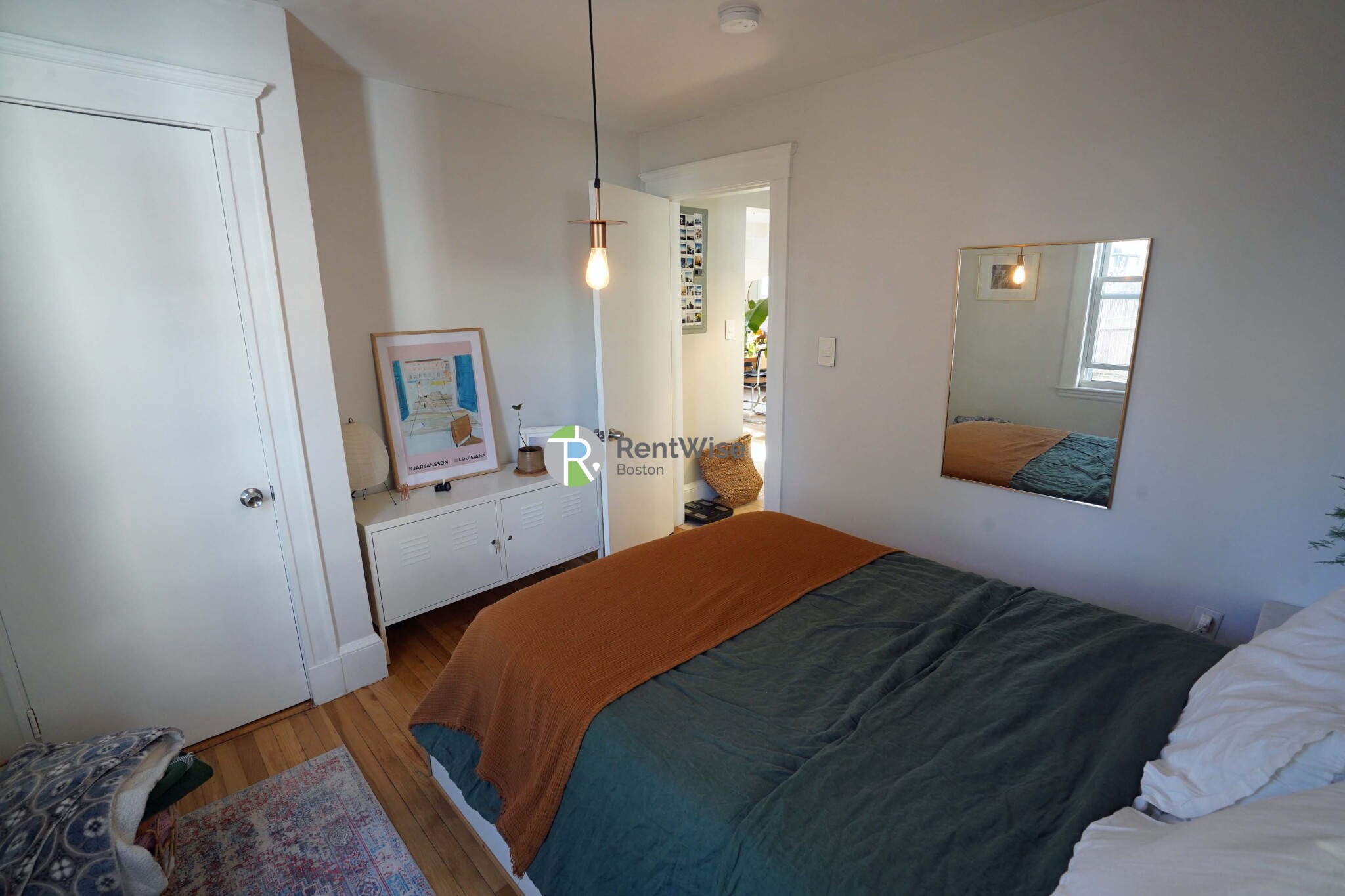 238 Hyde Park Ave, Jamaica Plain