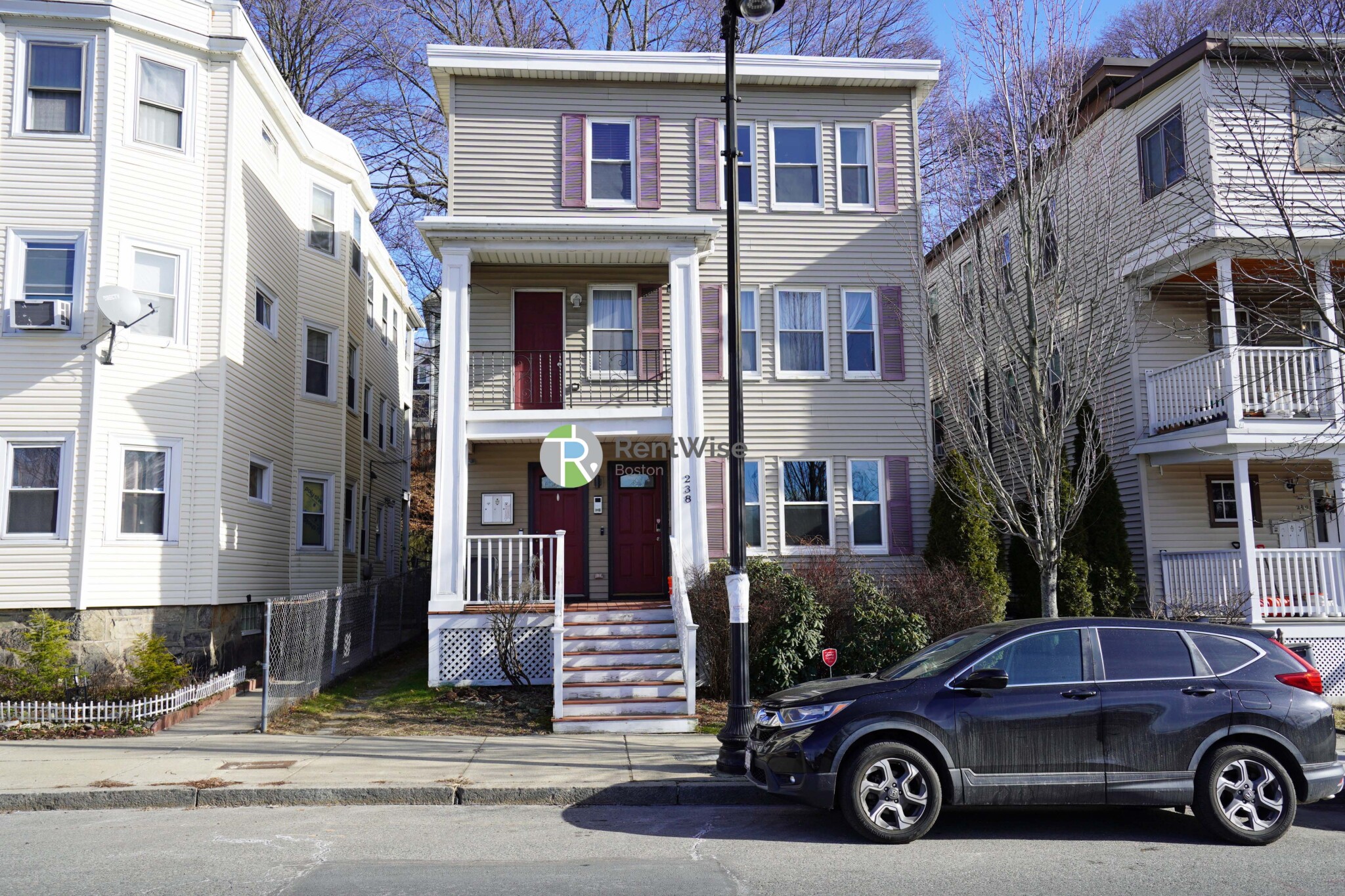 238 Hyde Park Ave, Jamaica Plain