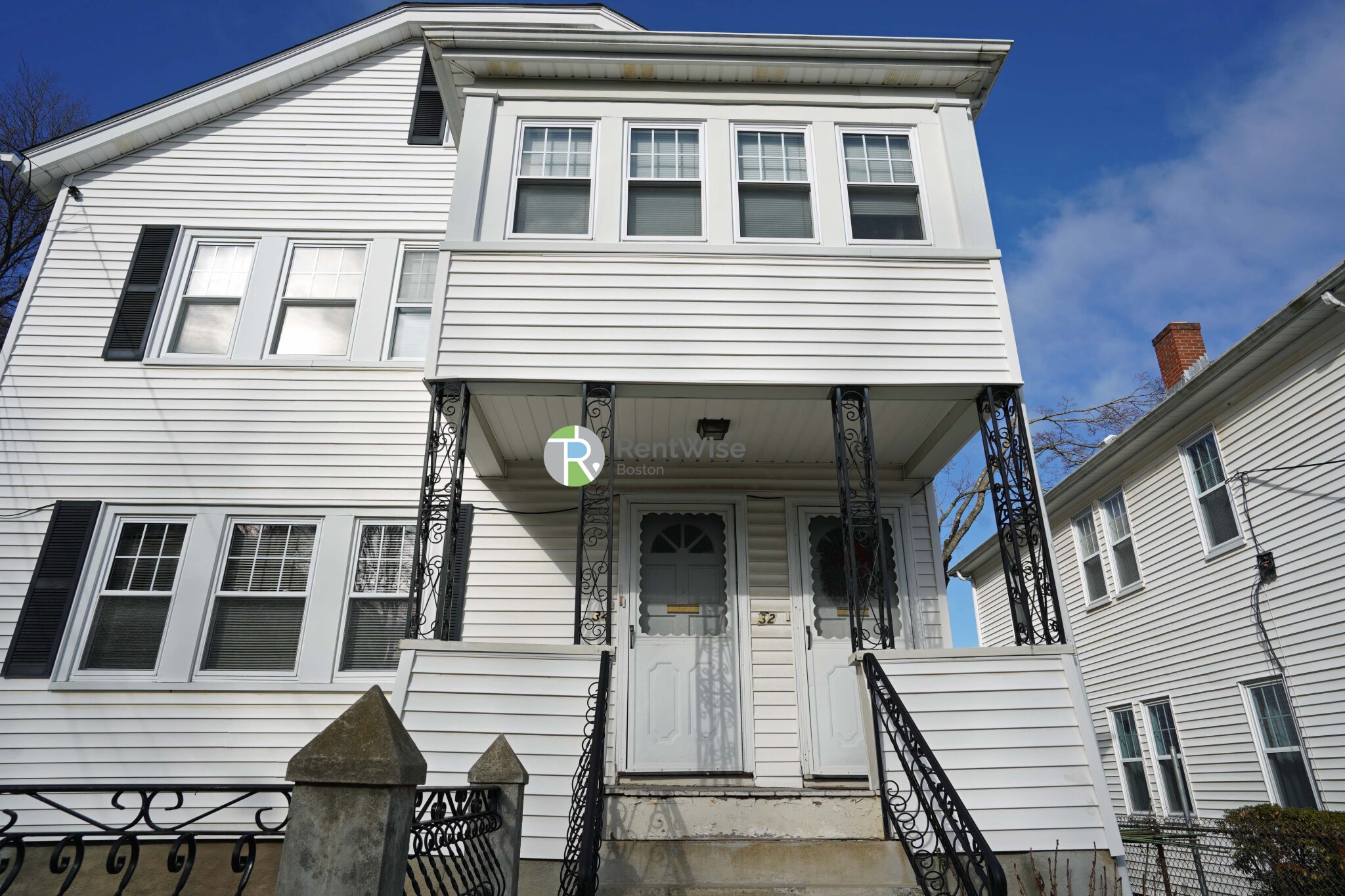 34 Dickinson Rd, Brighton