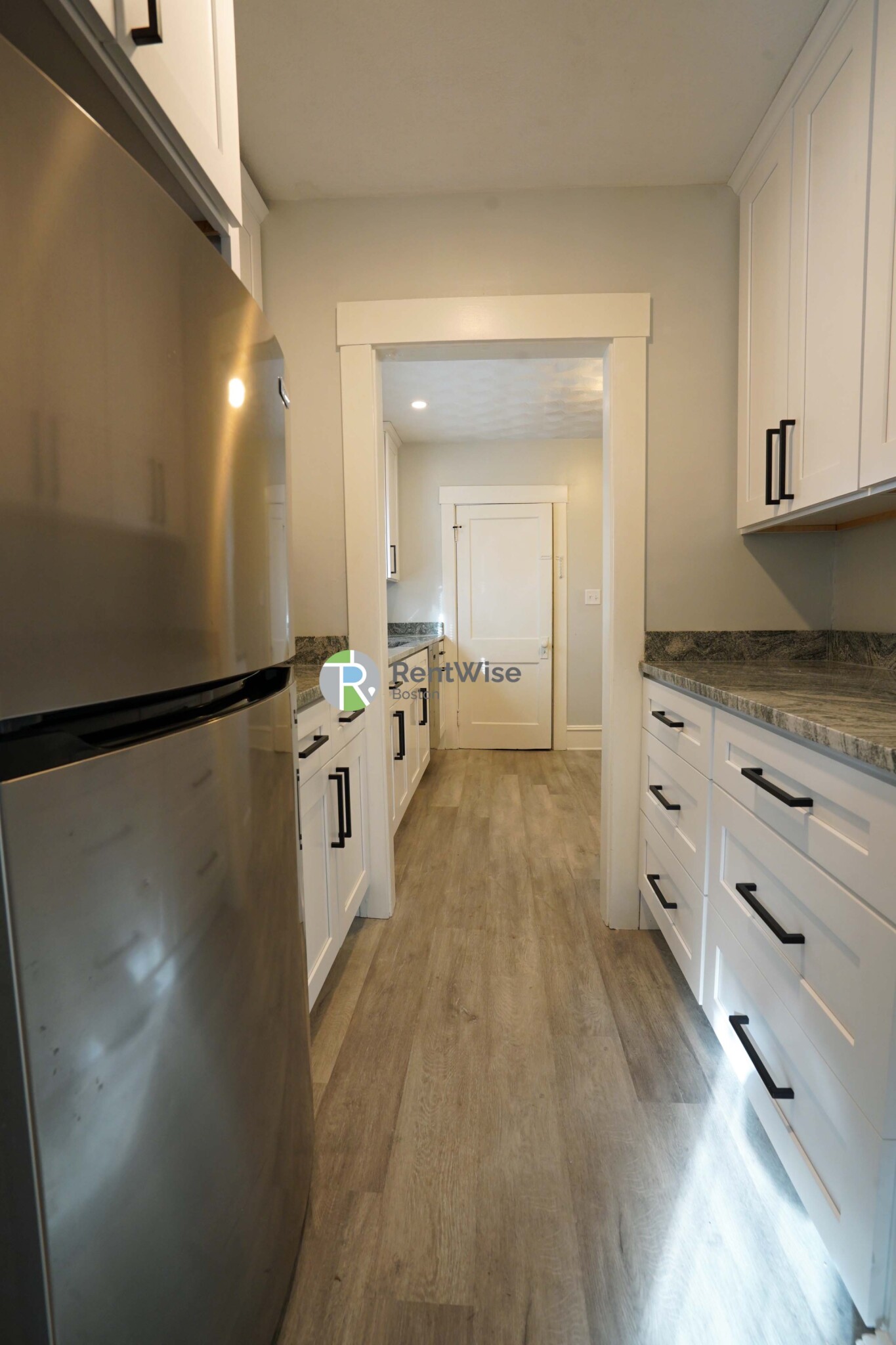 34 Dickinson Rd, Brighton