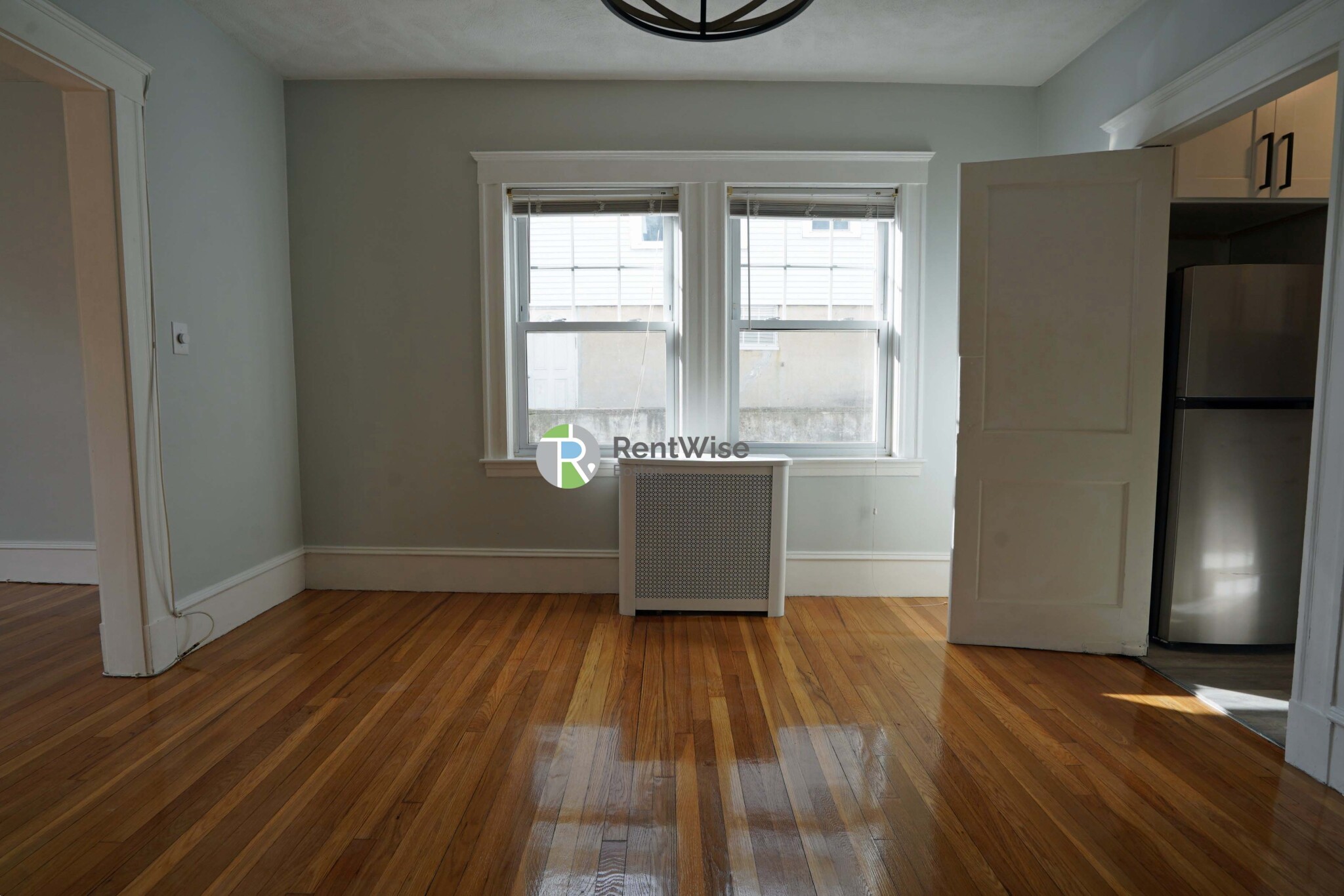 34 Dickinson Rd, Brighton