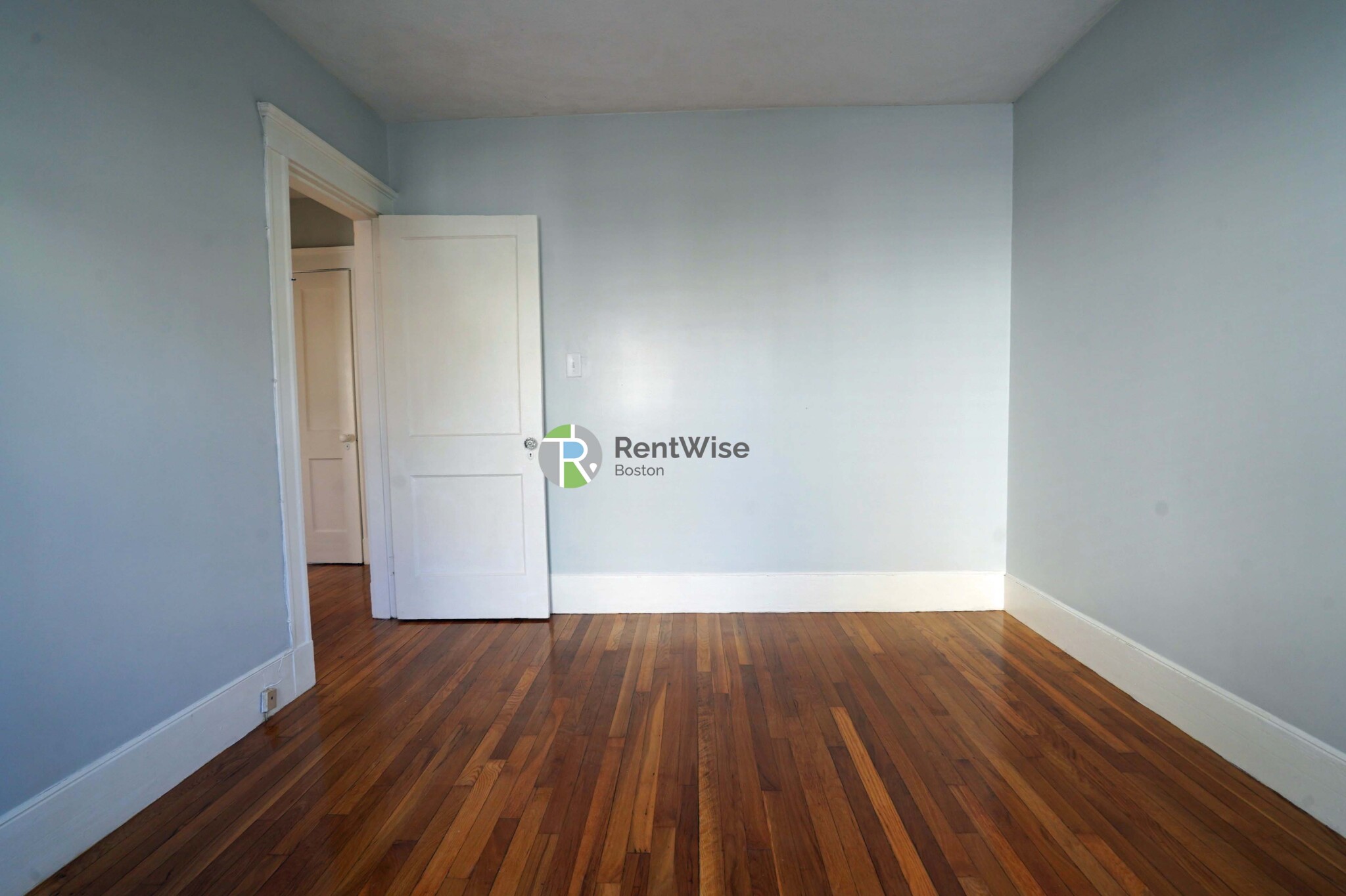 34 Dickinson Rd, Brighton