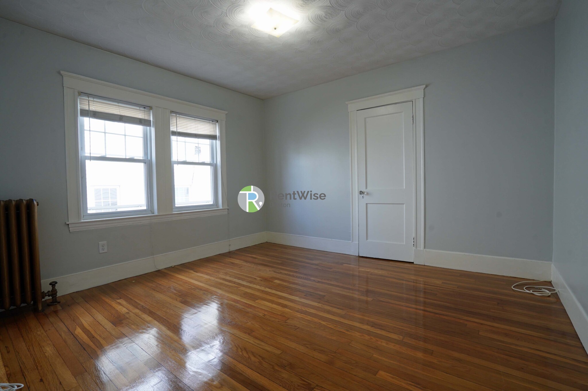 34 Dickinson Rd, Brighton