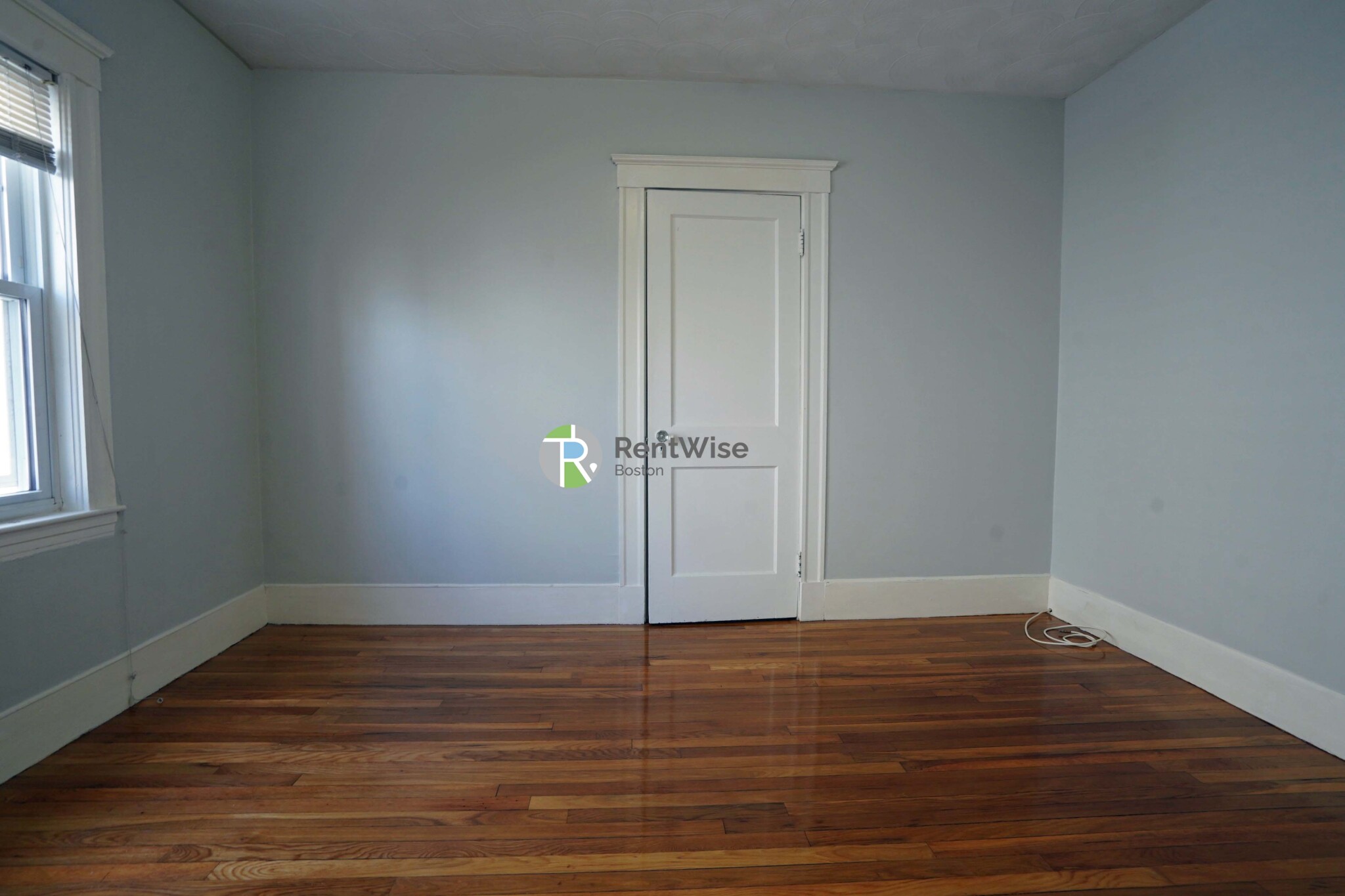 34 Dickinson Rd, Brighton