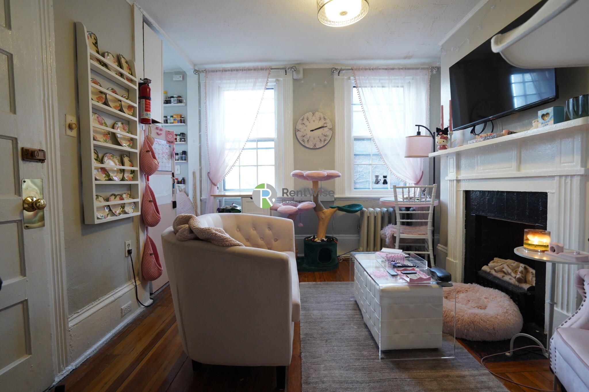 1 Champney Pl, Beacon Hill