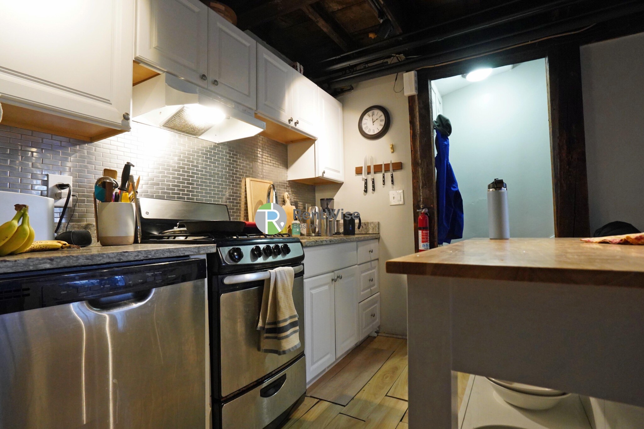 1 Champney Pl, Beacon Hill