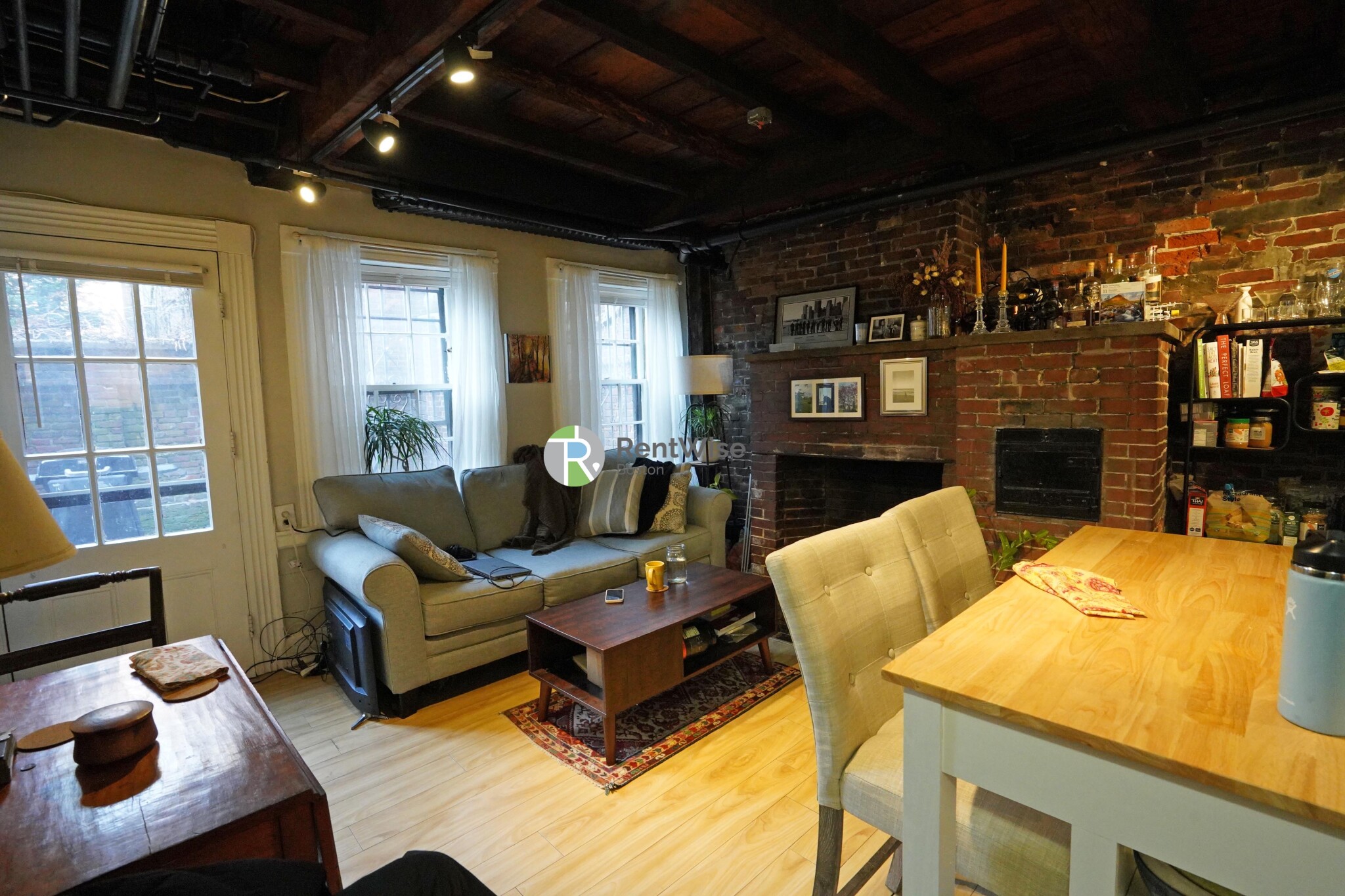 1 Champney Pl, Beacon Hill