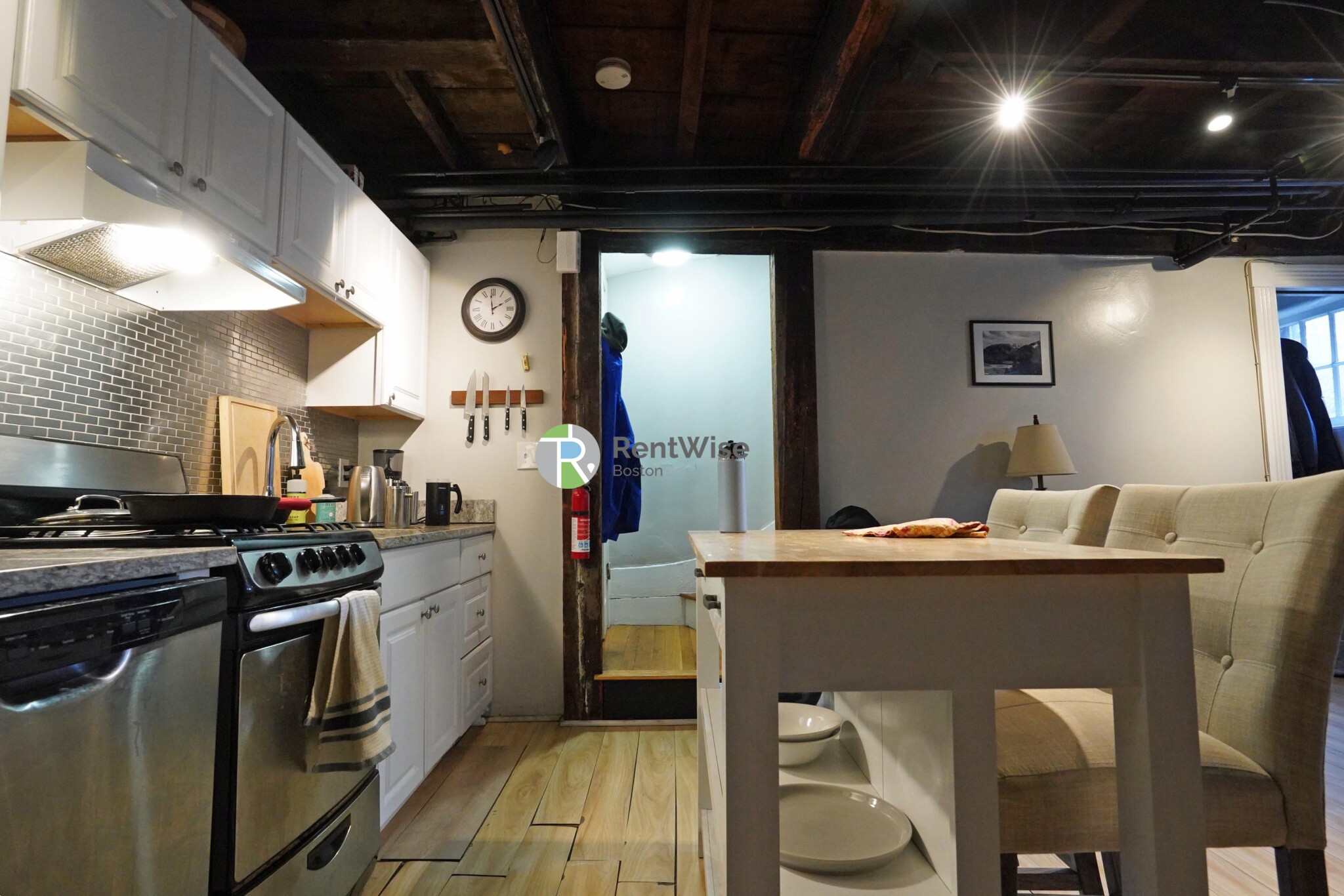 1 Champney Pl, Beacon Hill