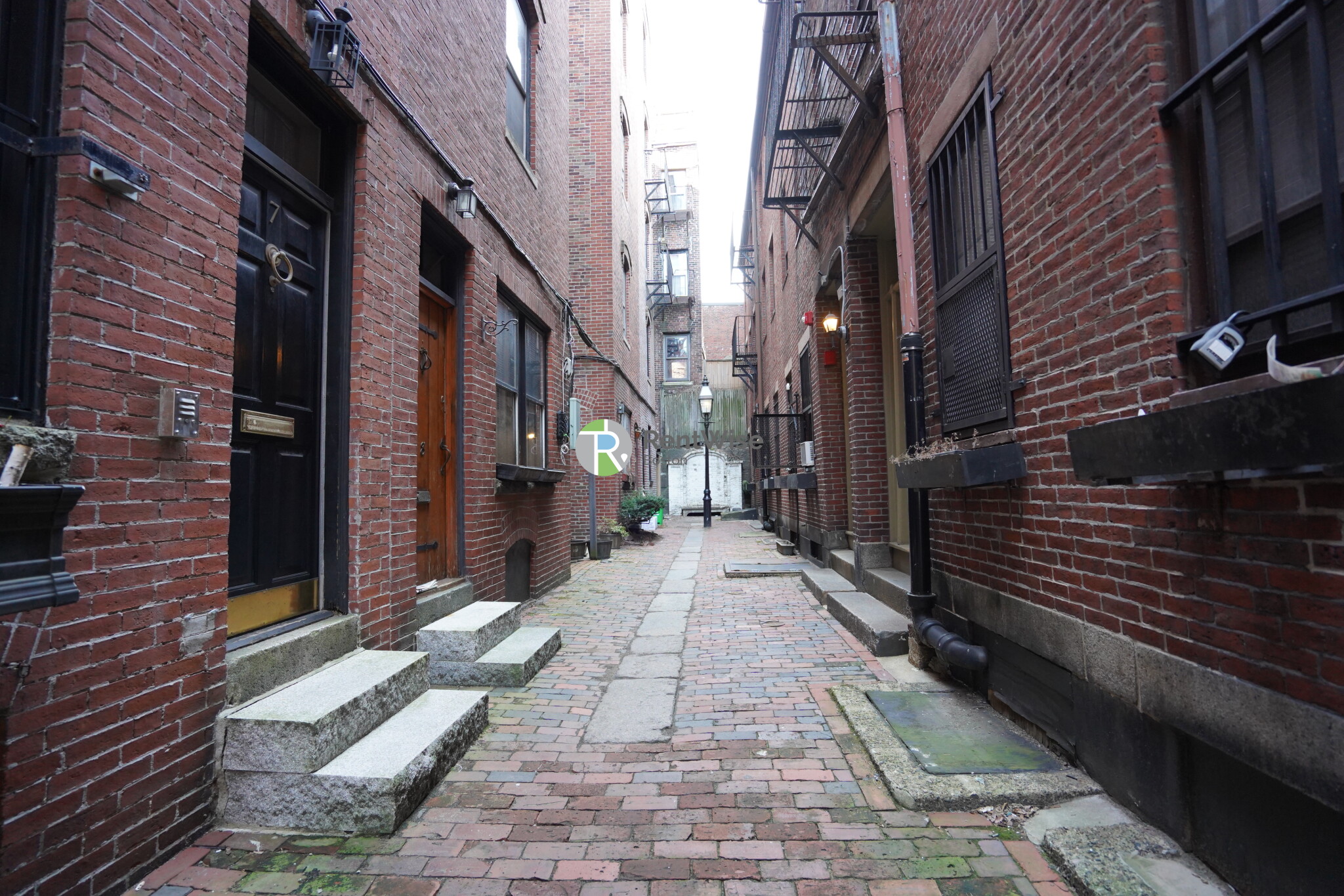 3 Champney Pl, Beacon Hill