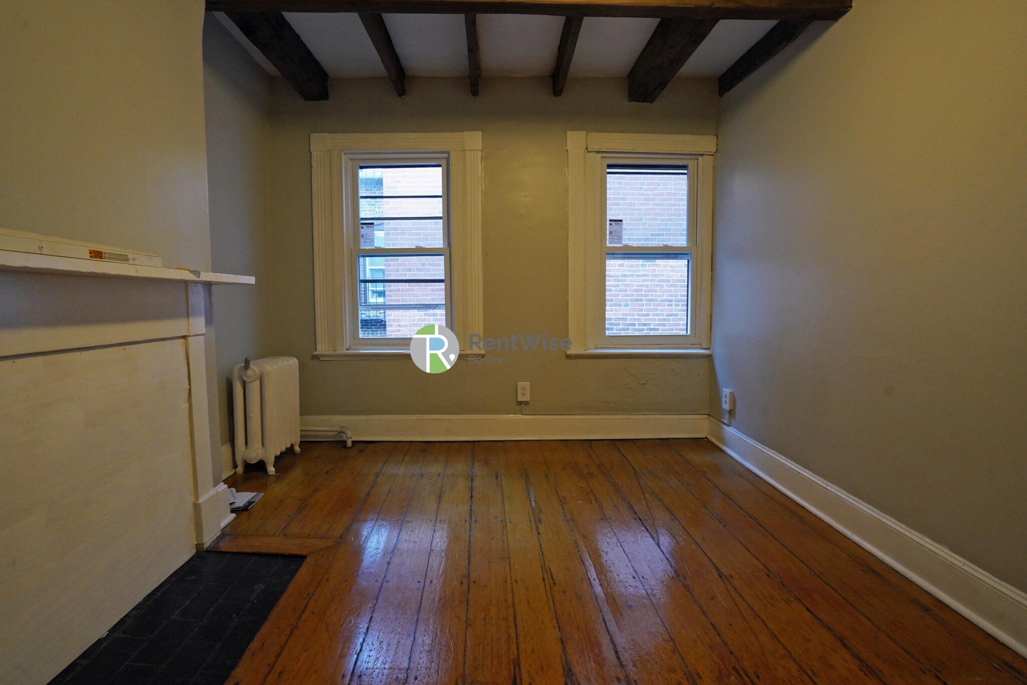 3 Champney Pl, Beacon Hill