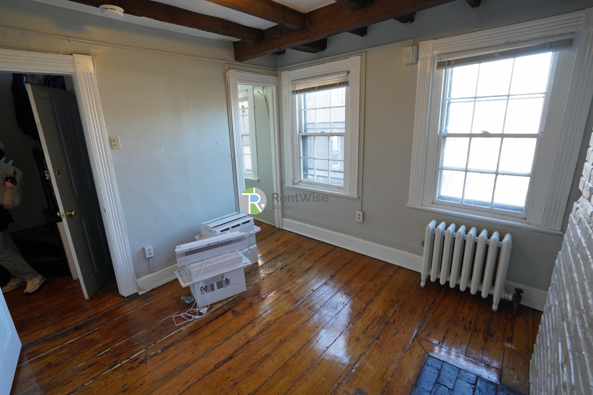 3 Champney Pl, Beacon Hill