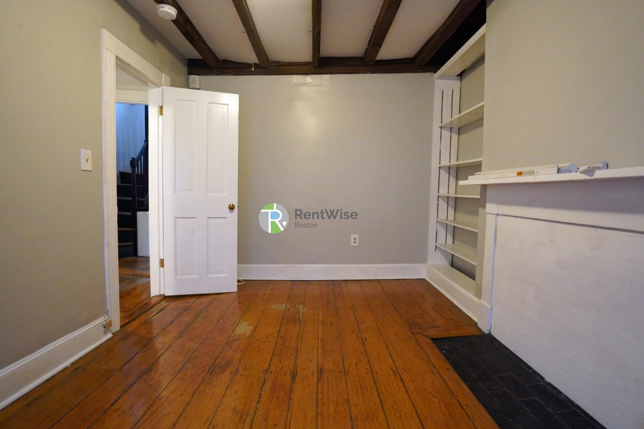 3 Champney Pl, Beacon Hill