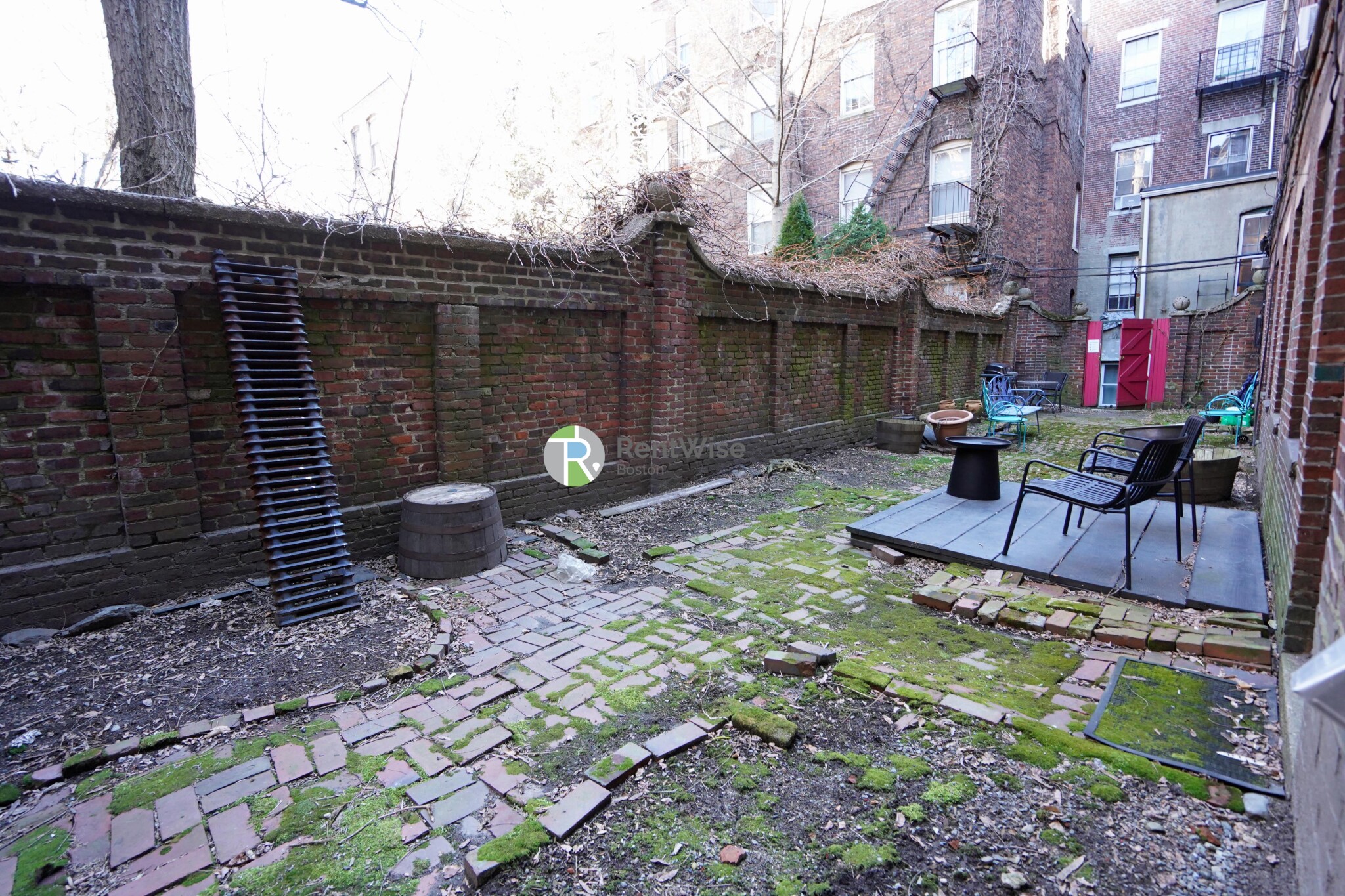 1 Champney Pl, Beacon Hill