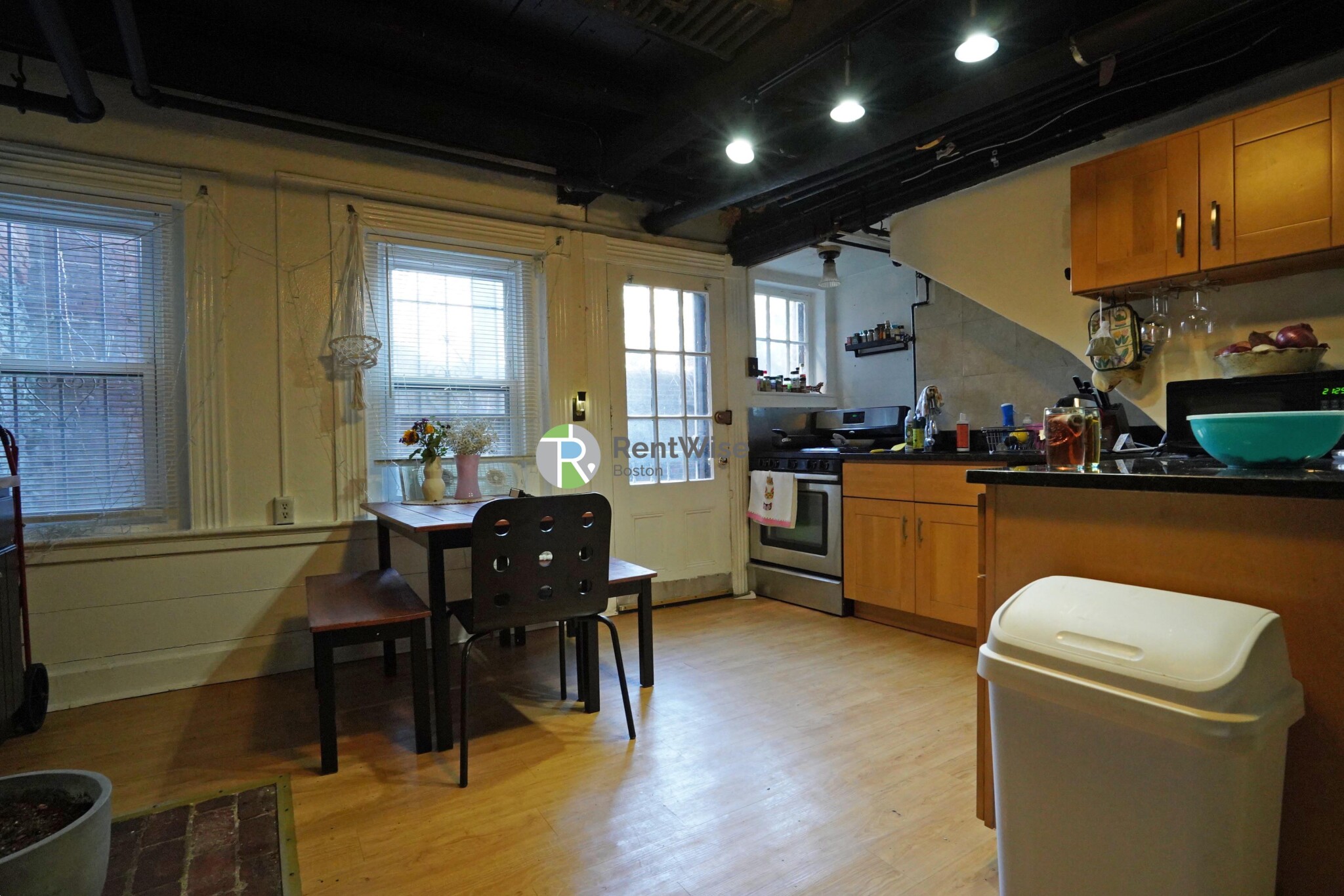 4 Champney Pl, Beacon Hill