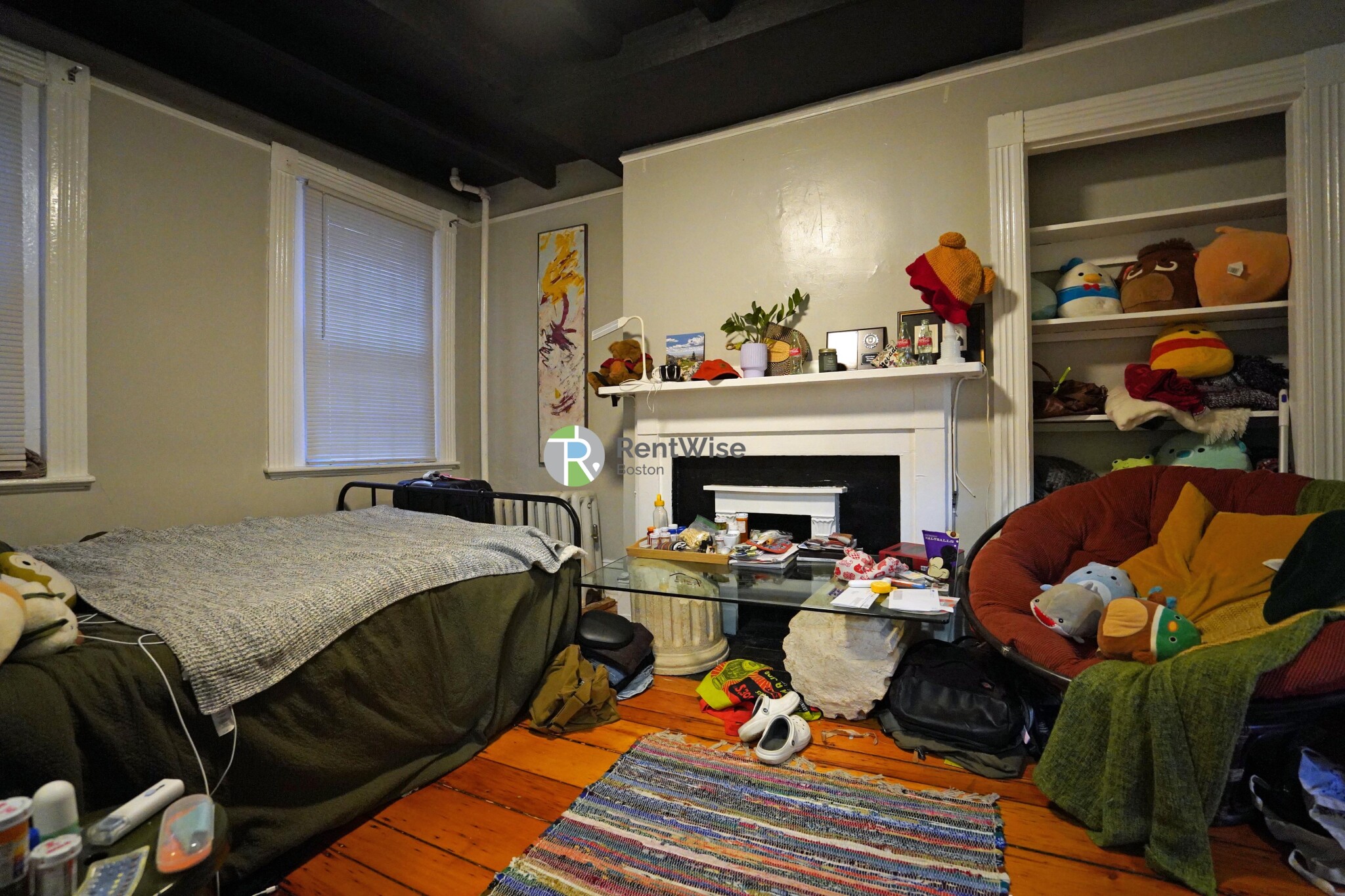 4 Champney Pl, Beacon Hill