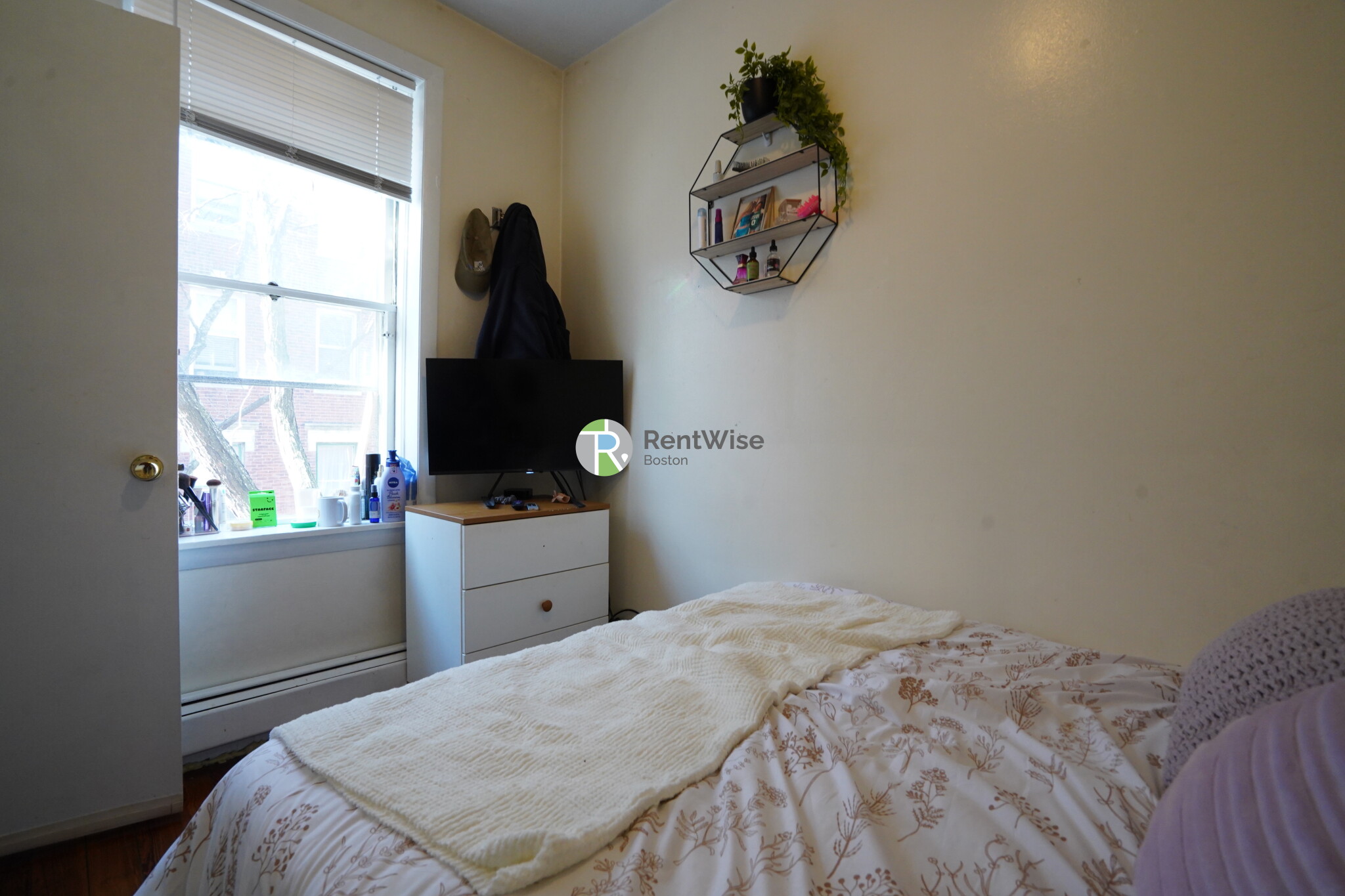 38 Garden St, Beacon Hill