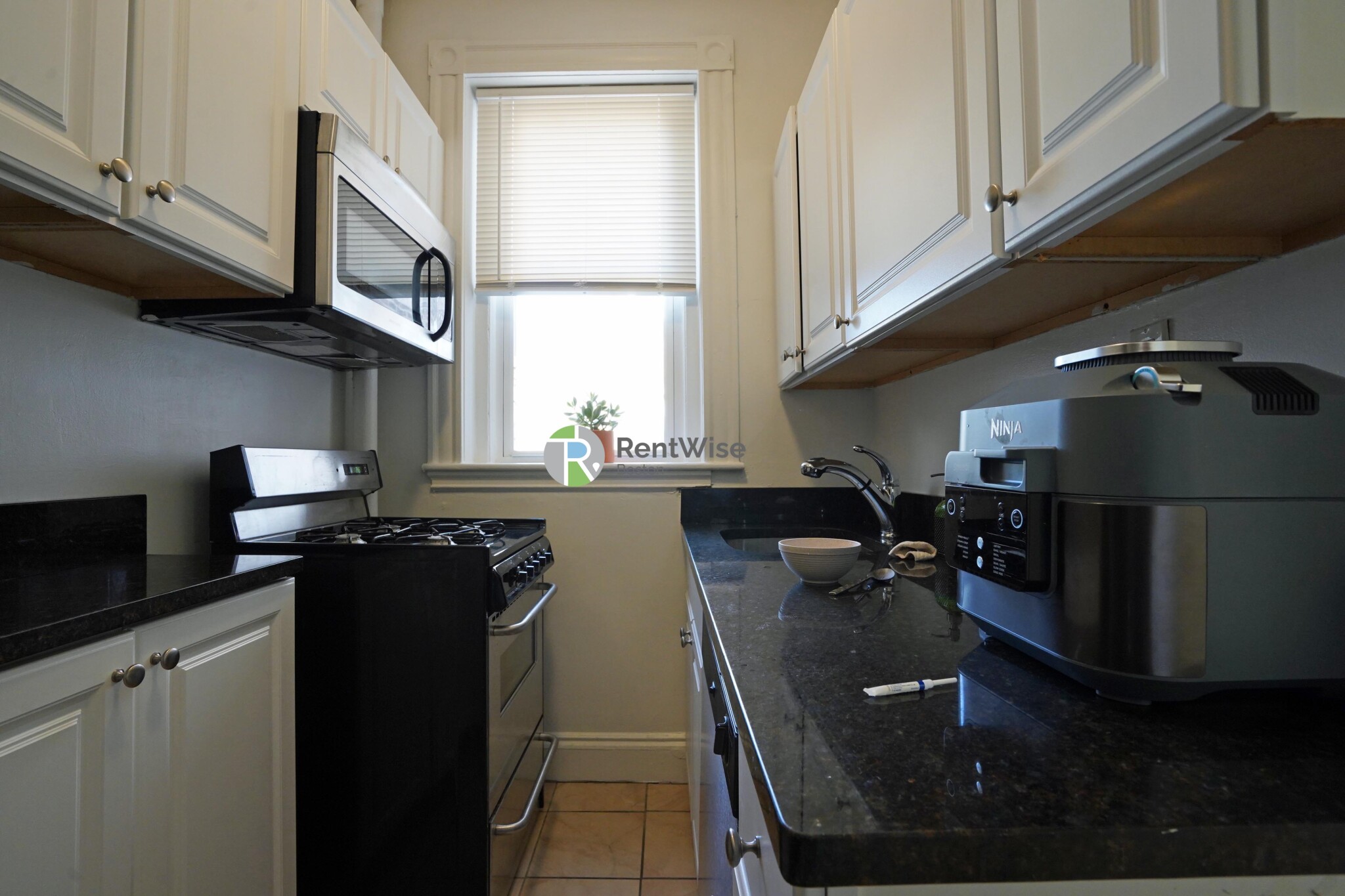 14 Orkney Rd, Brighton