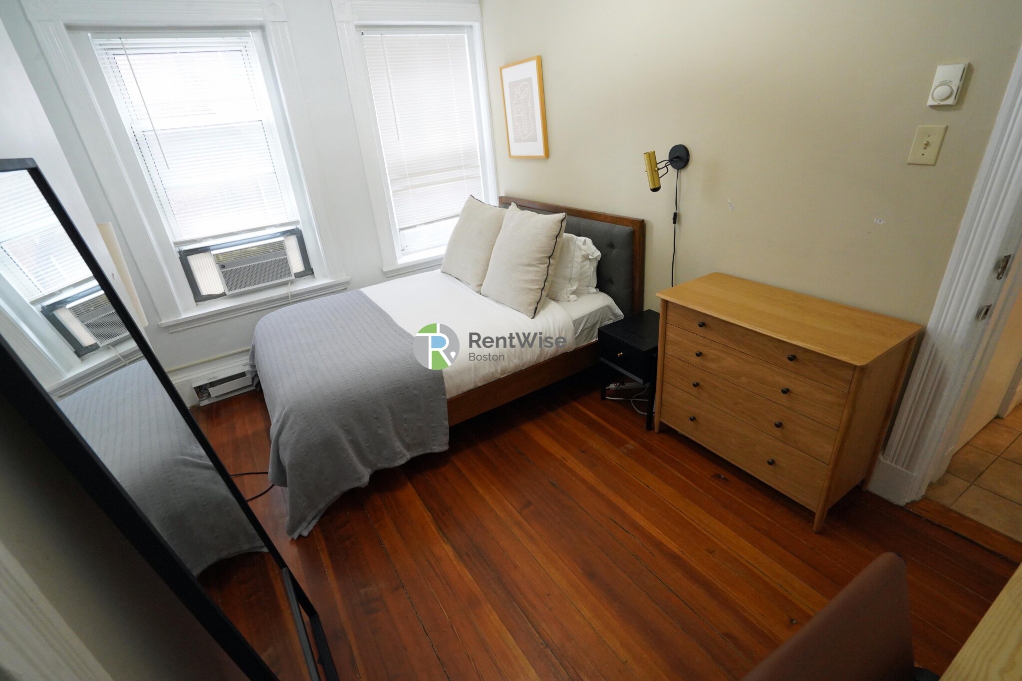 12 Foster St, North End