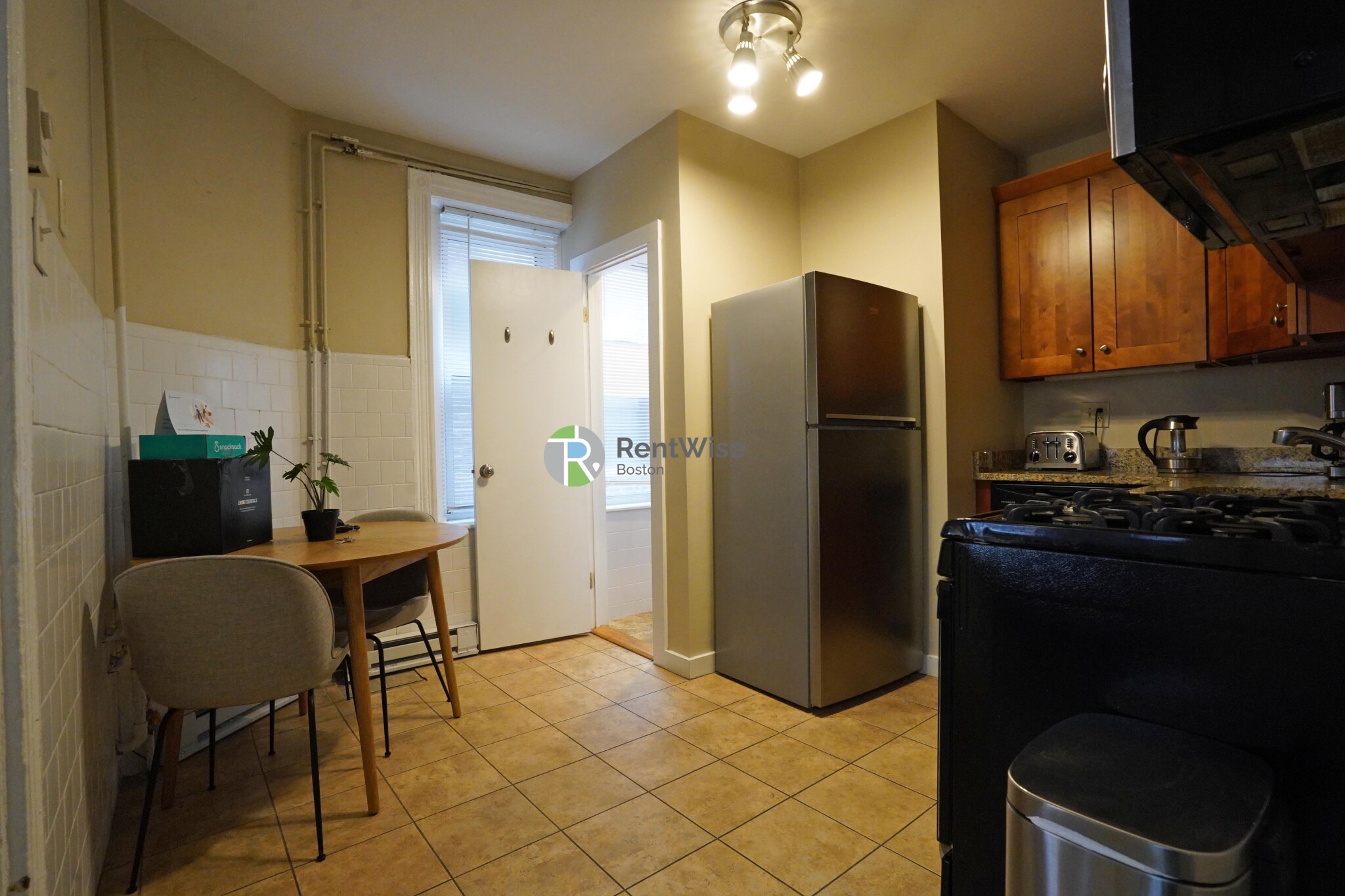 12 Foster St, North End