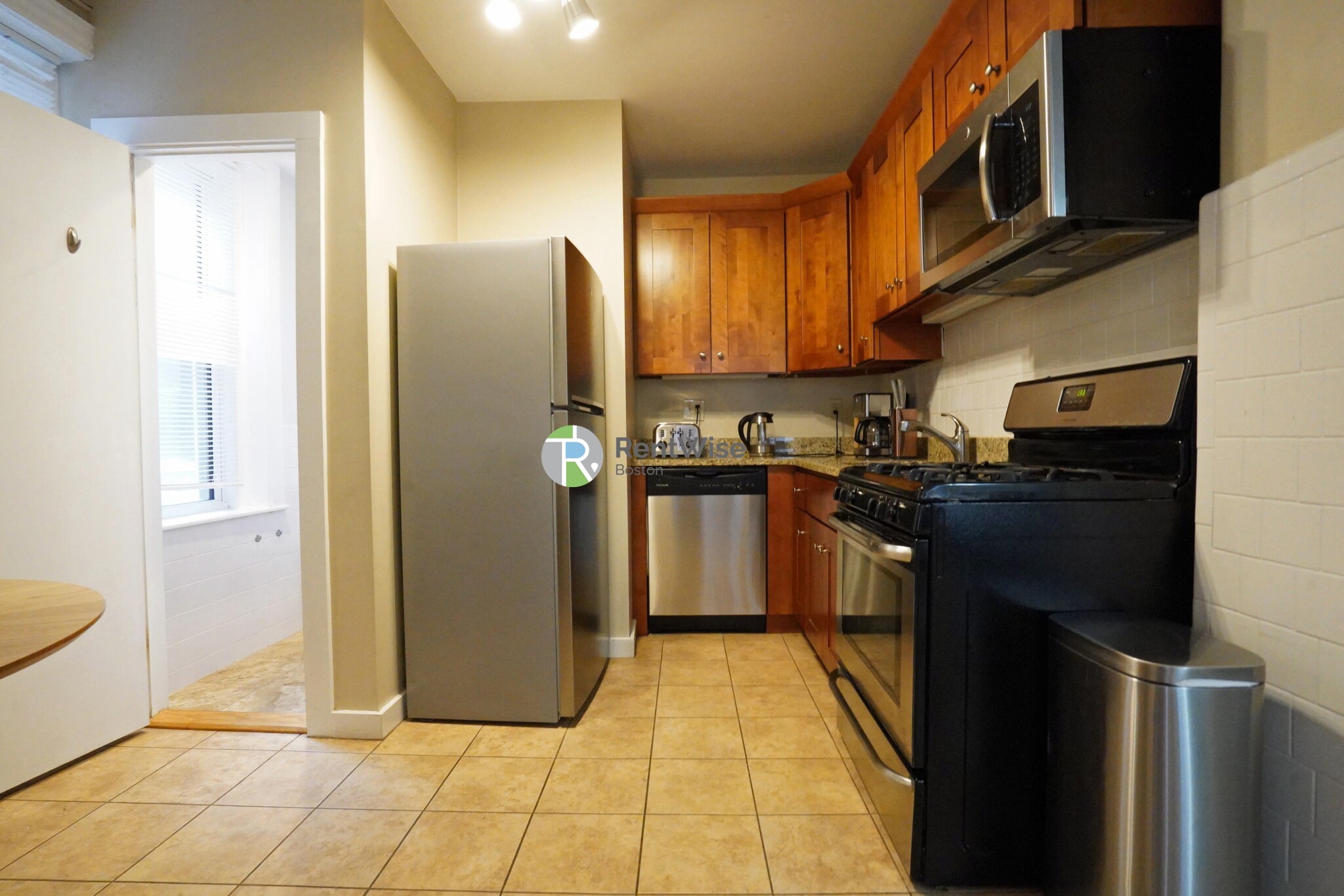 12 Foster St, North End