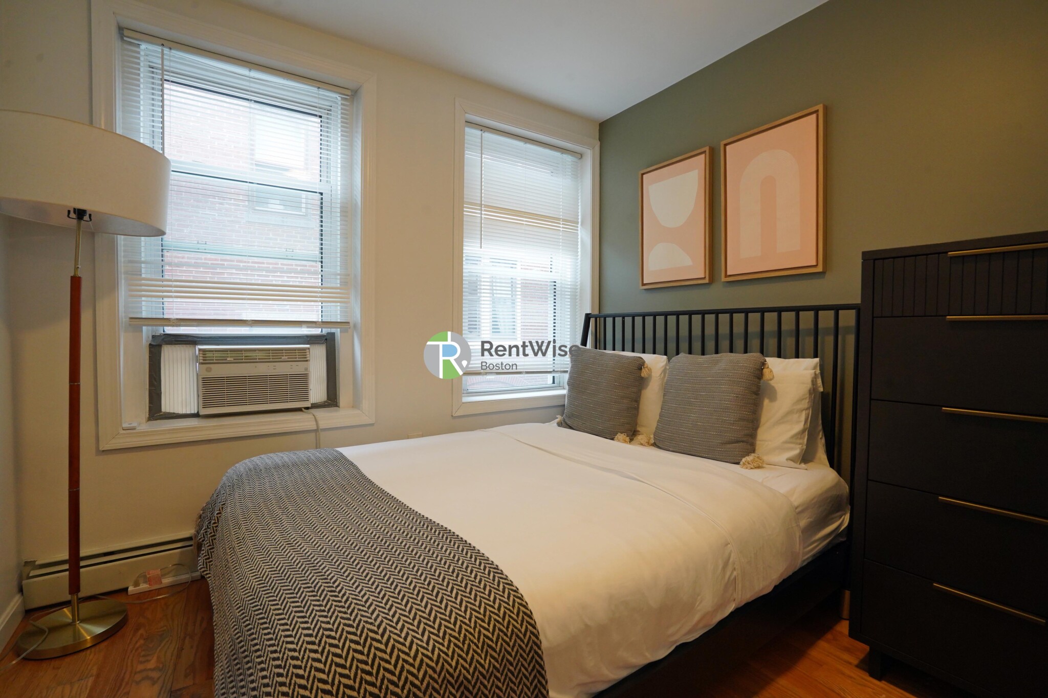 12 Foster St, North End