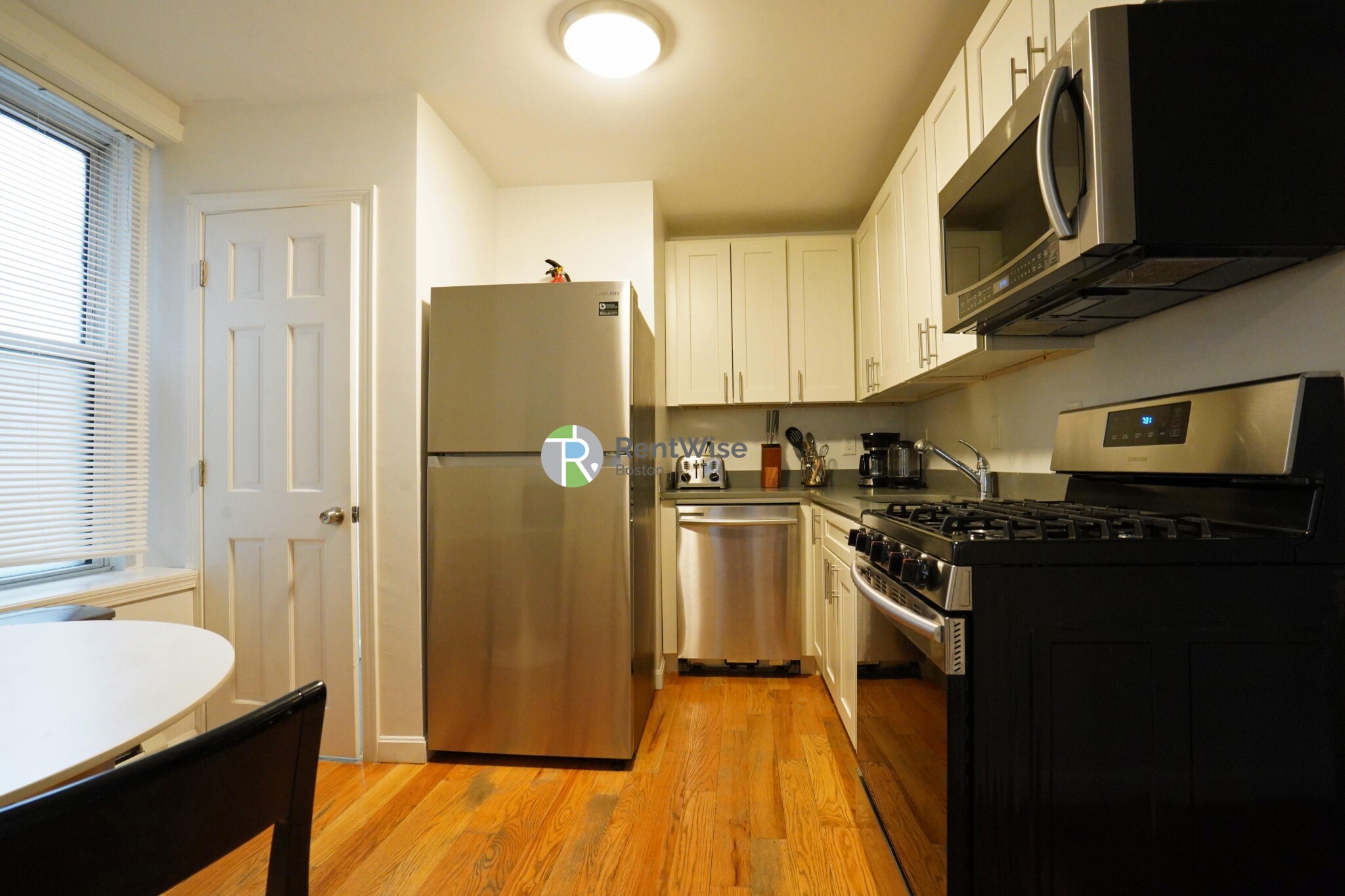 12 Foster St, North End