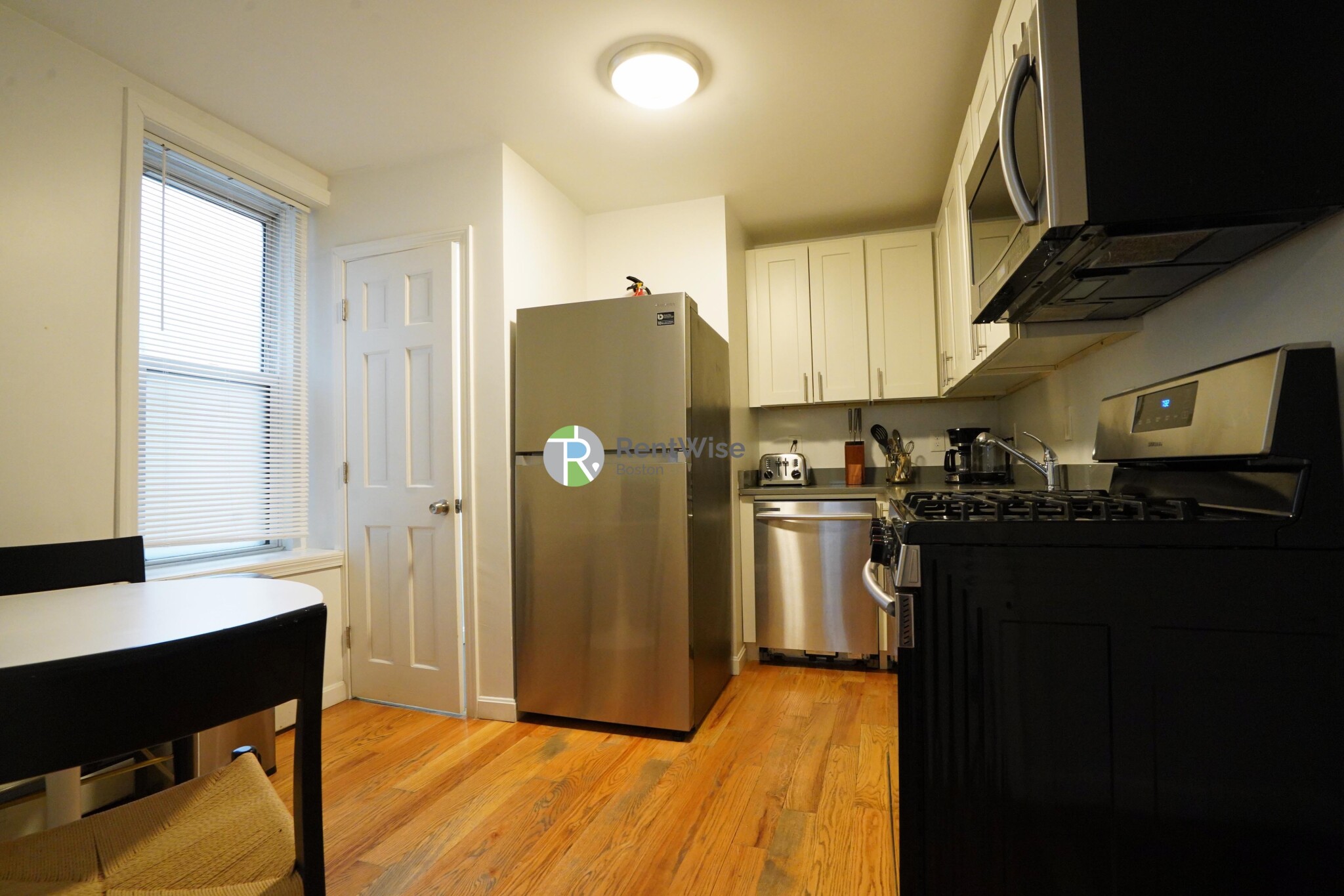 12 Foster St, North End