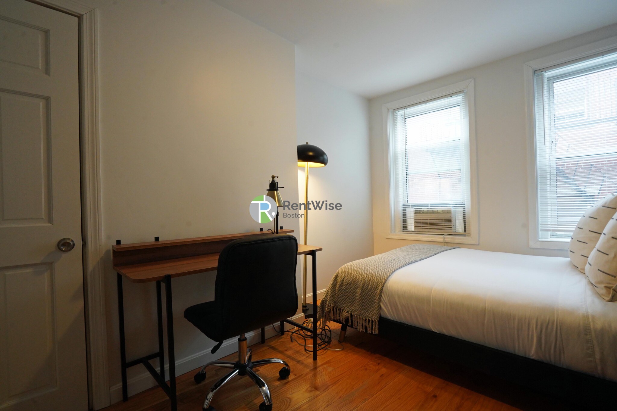 12 Foster St, North End