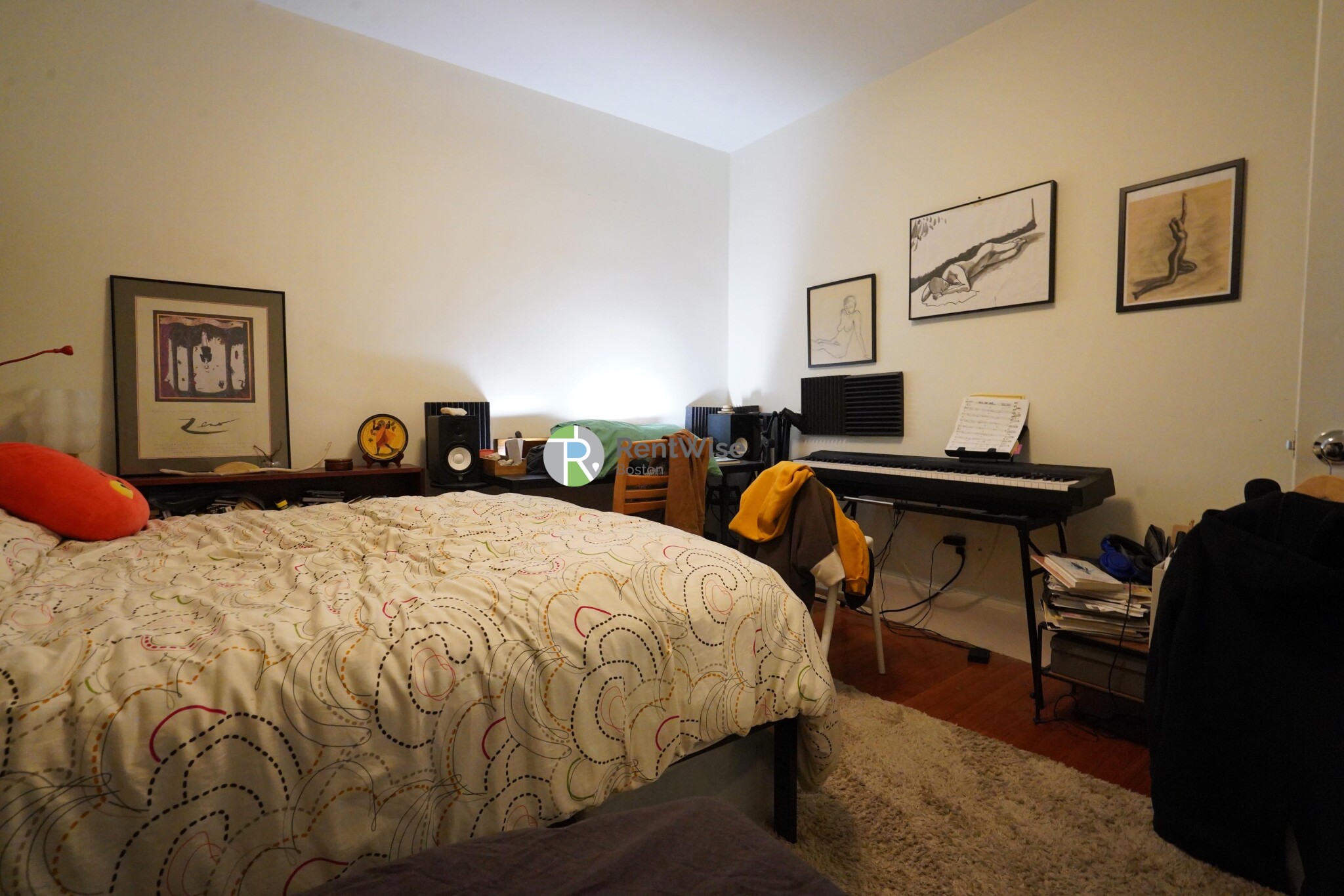 83 Harvard St, Central Village