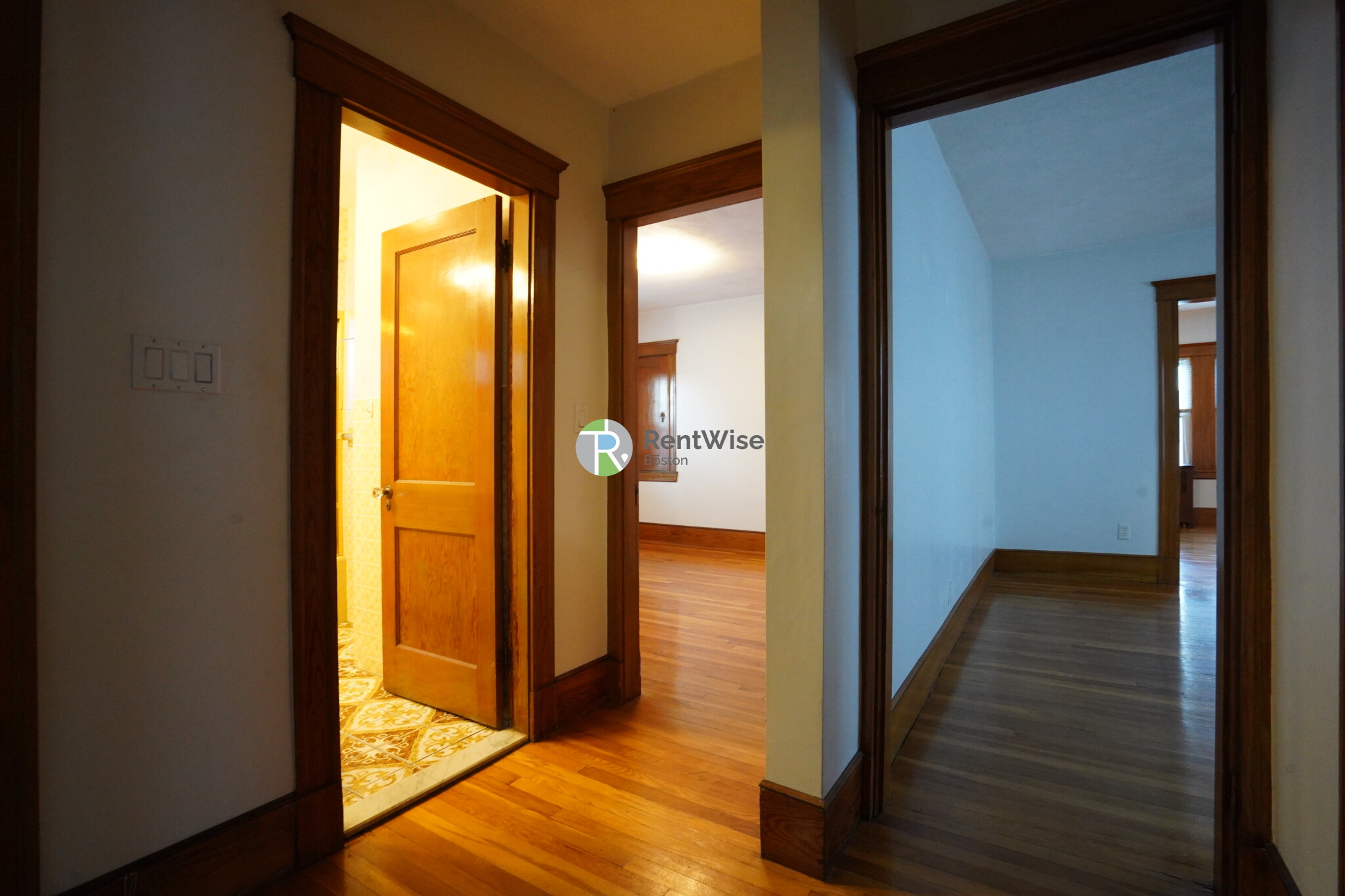 32 Dickinson Rd, Brighton