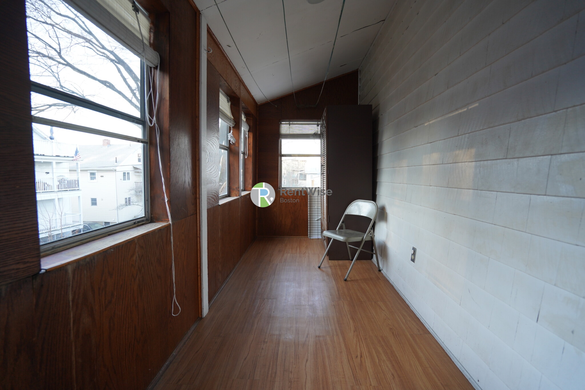 32 Dickinson Rd, Brighton