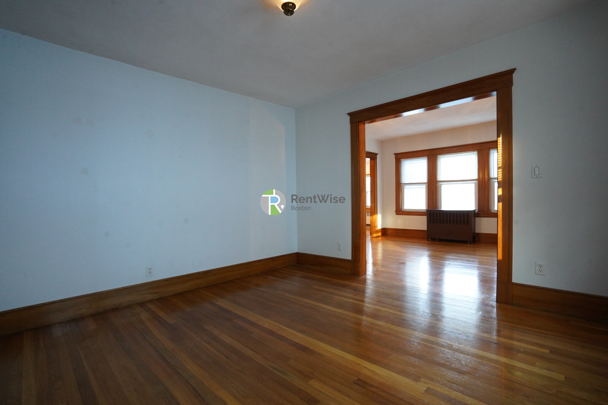 32 Dickinson Rd, Brighton