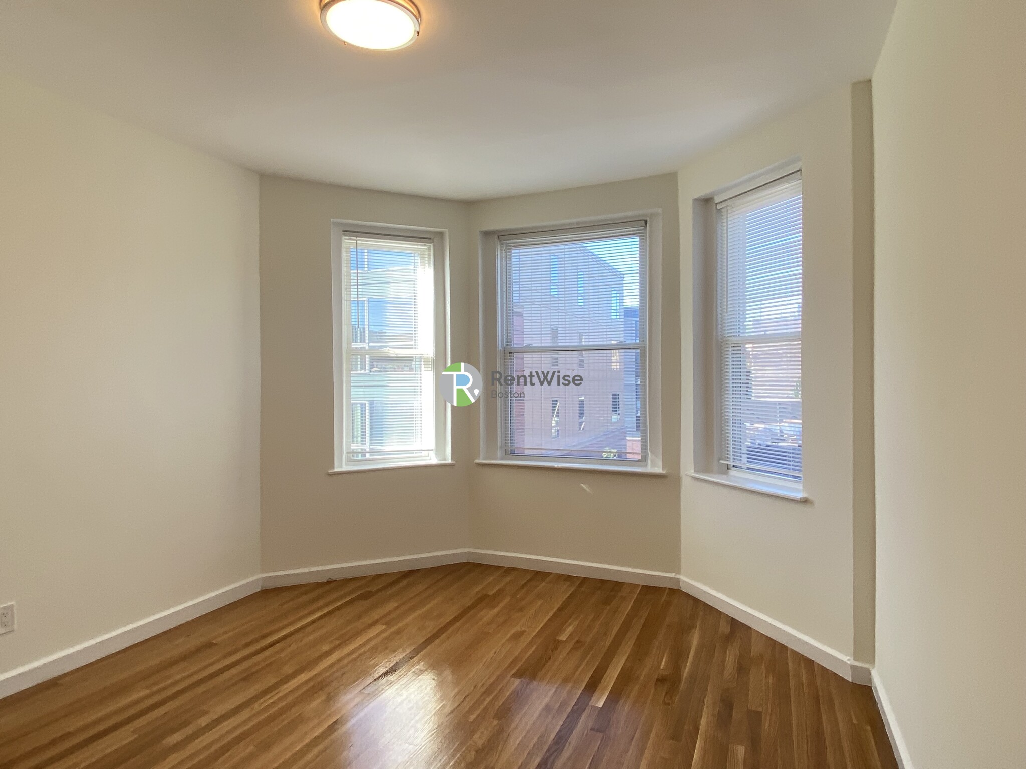 1302 Commonwealth Ave, Allston