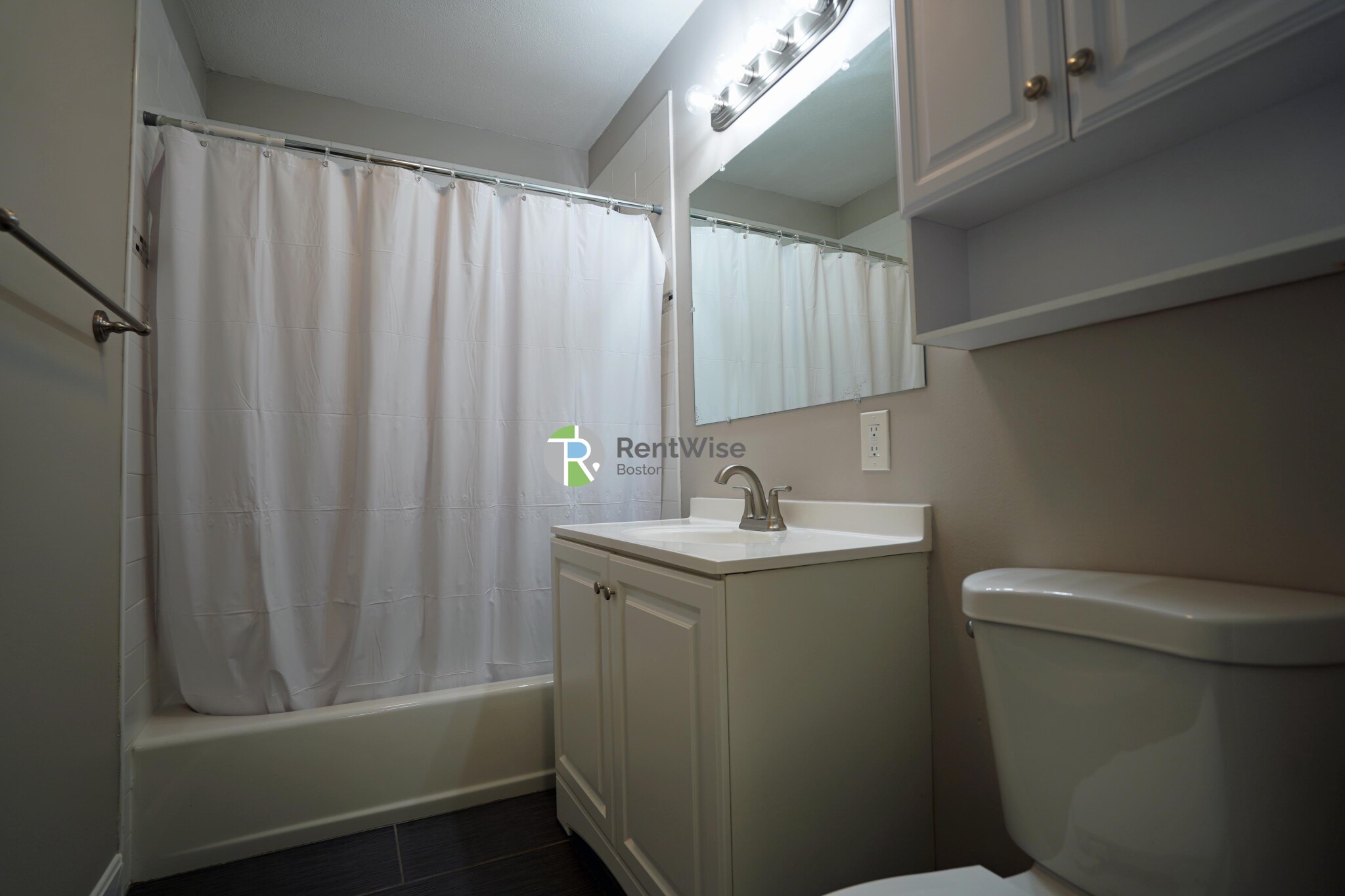 7 Lorraine St, Roslindale