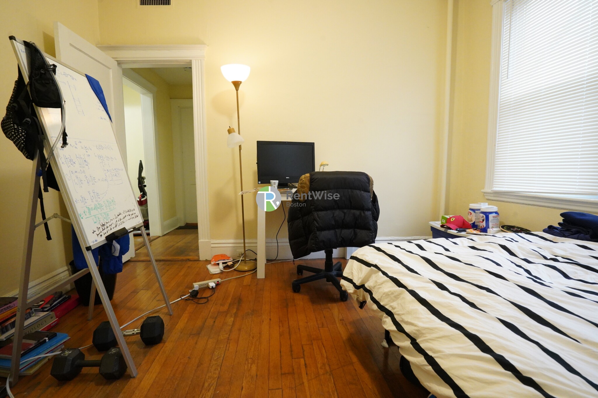 10 Lorraine Ter, Allston