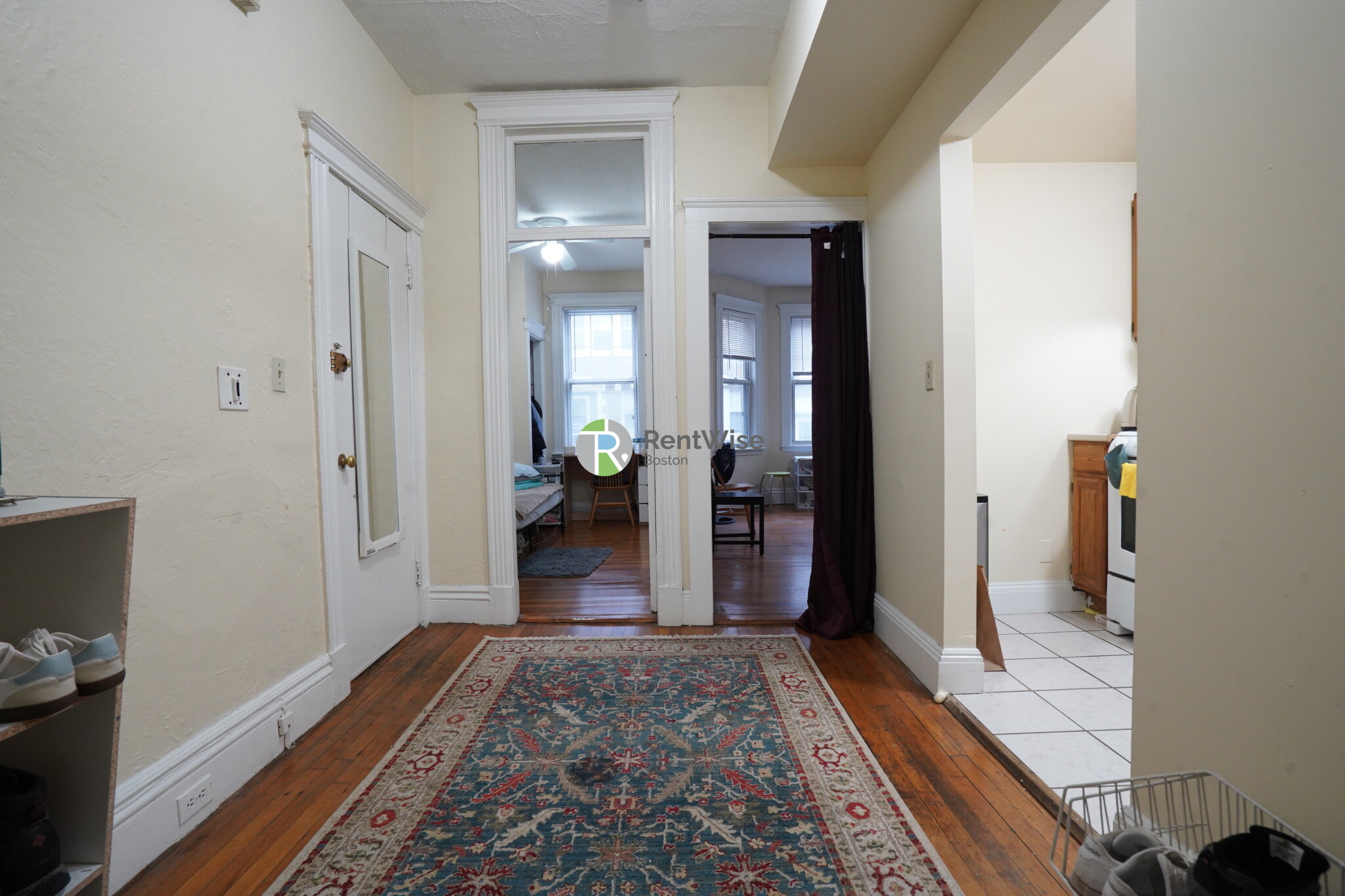 10 Lorraine Ter, Allston