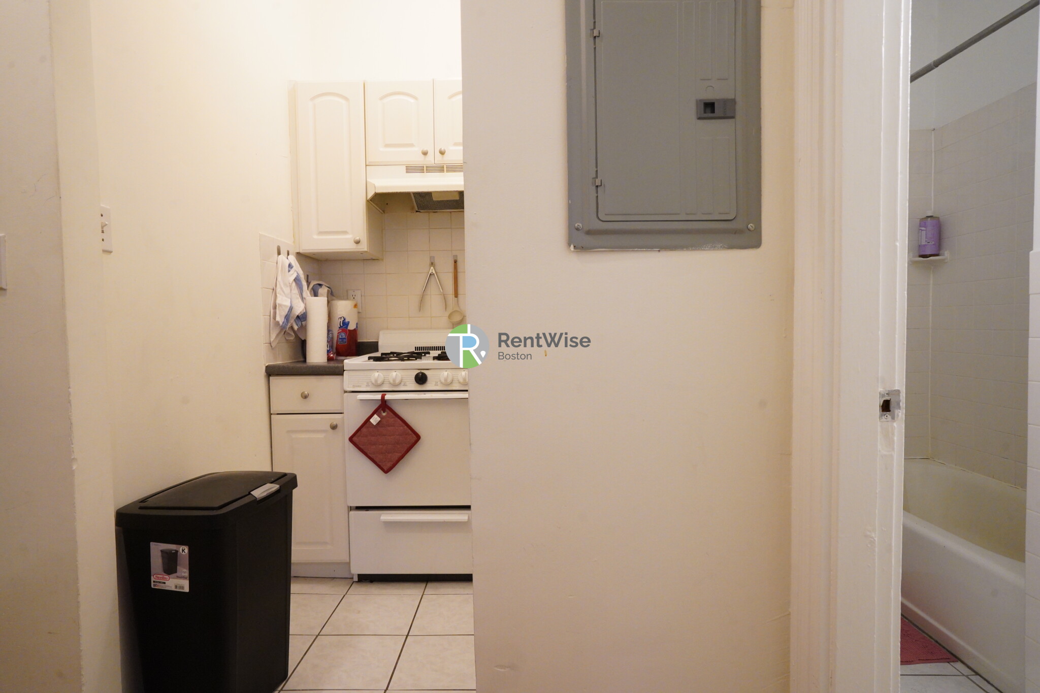 1302 Commonwealth Ave, Allston