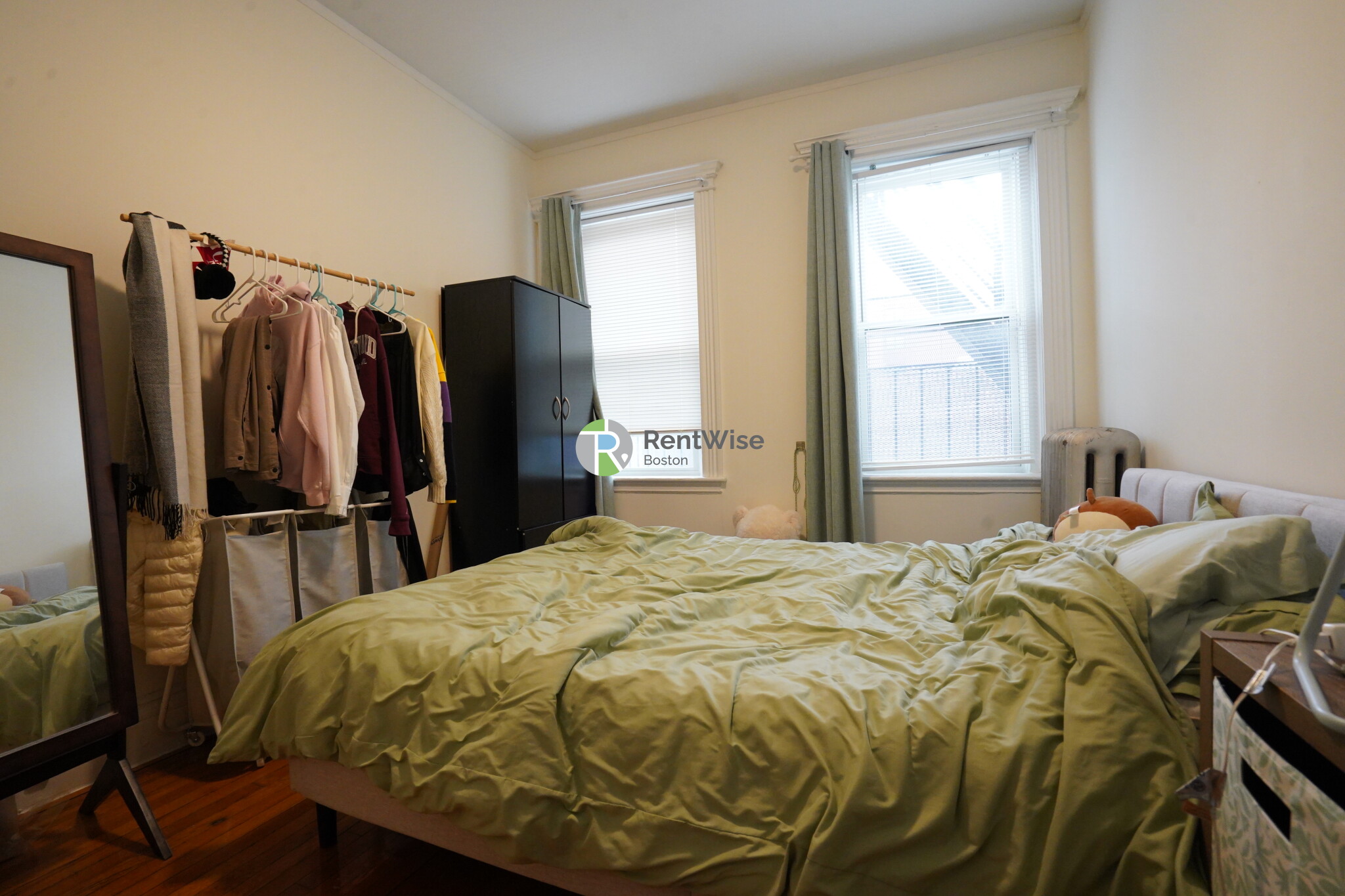 1298 Commonwealth Ave, Allston