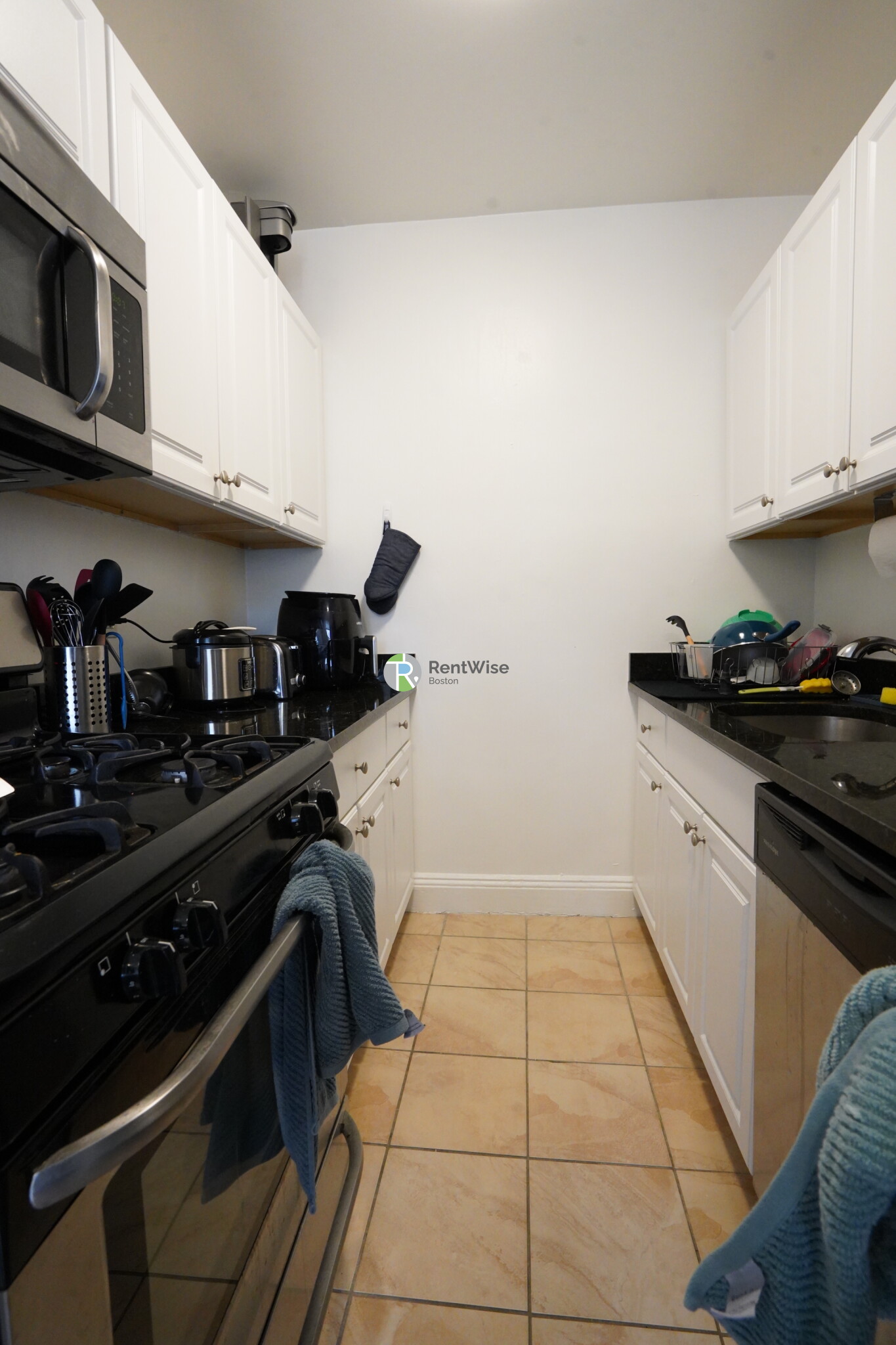 1848 Commonwealth Ave, Brighton