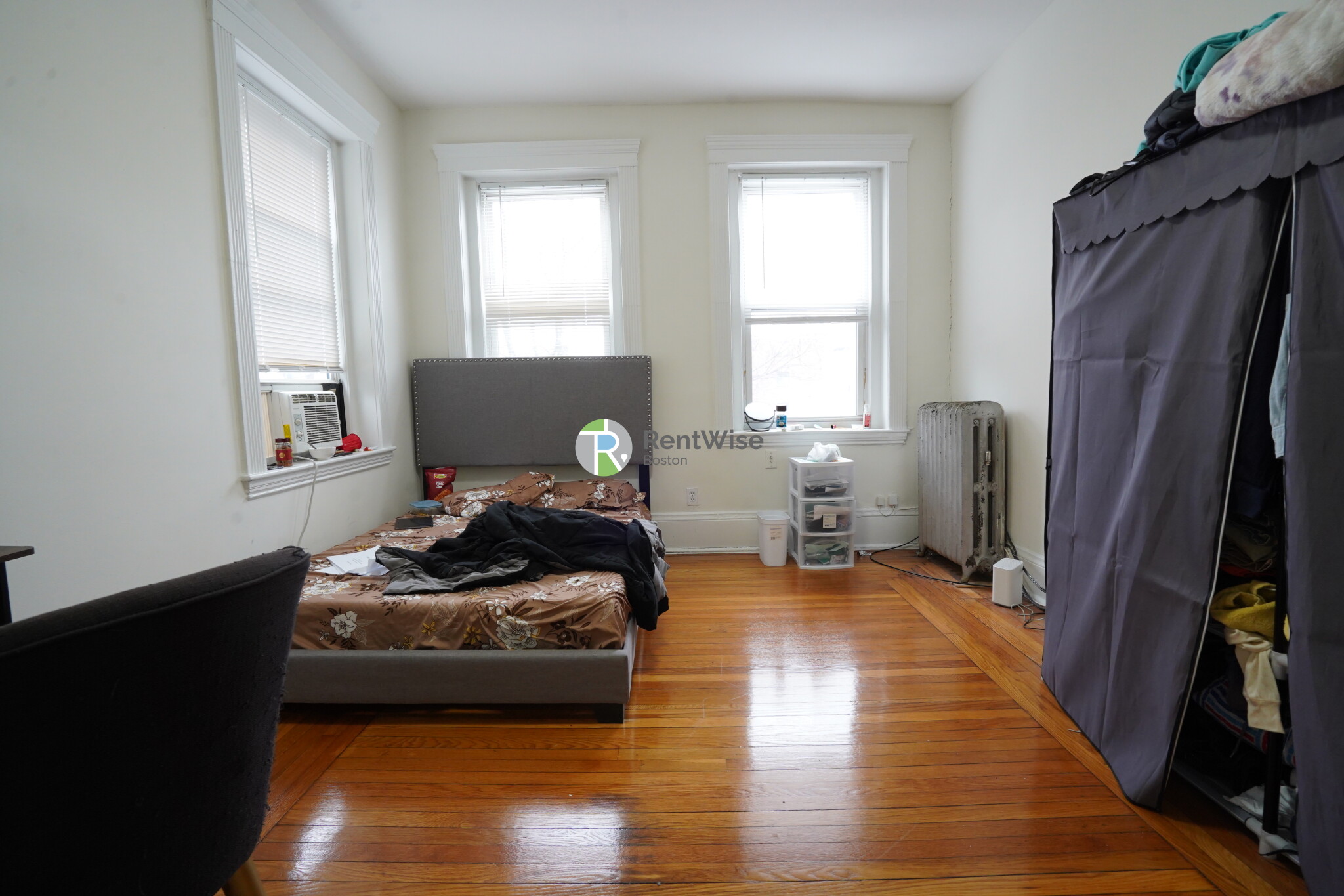 77 Brighton Ave, Allston