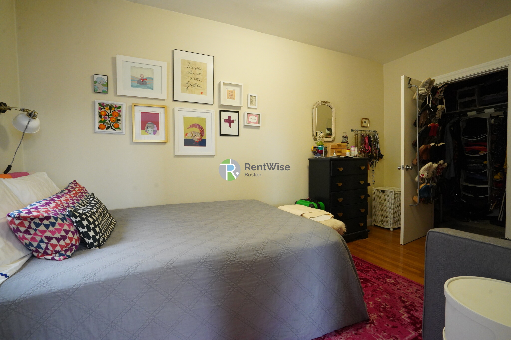 45 Carlton St, Longwood