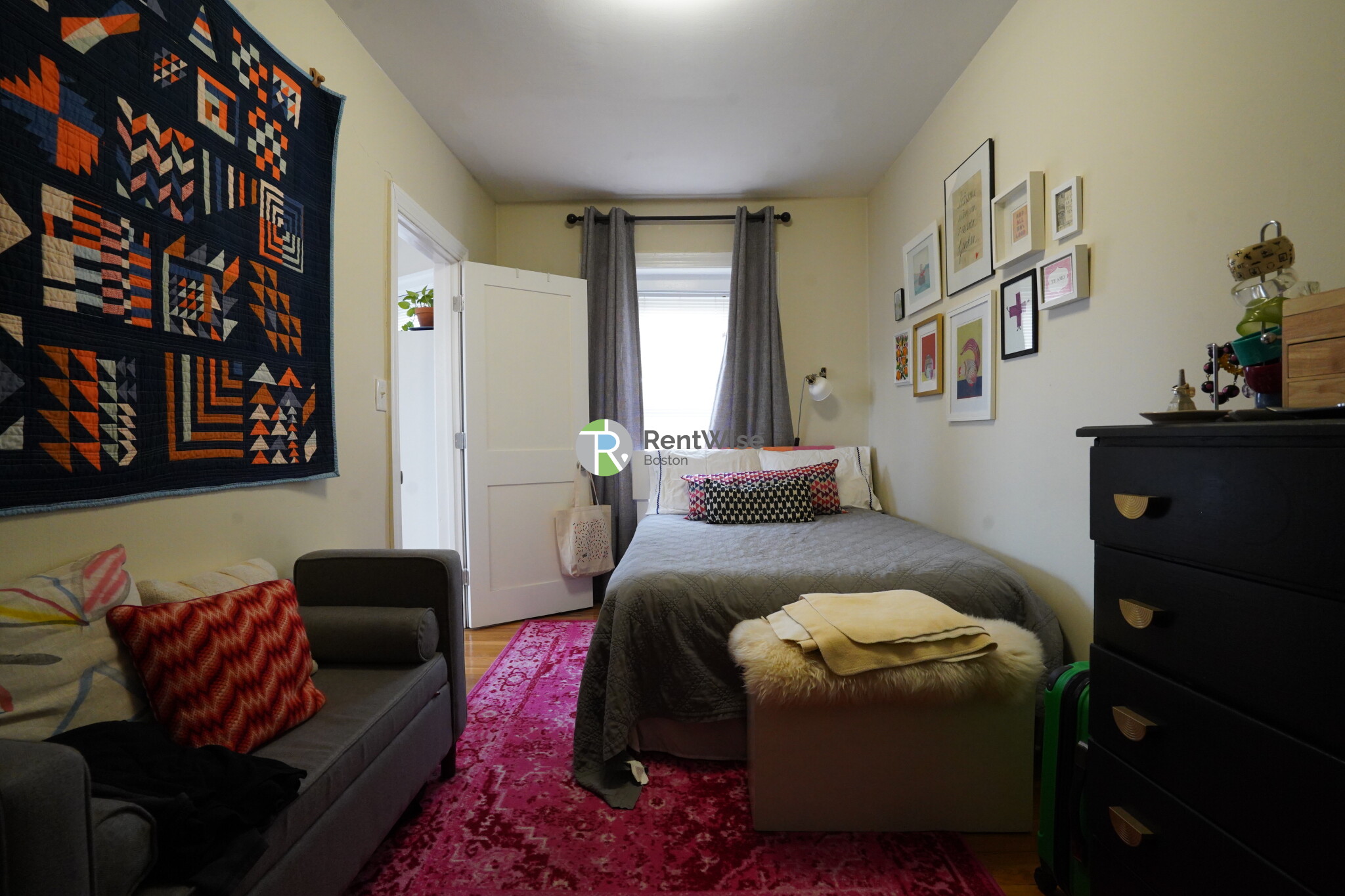 45 Carlton St, Longwood