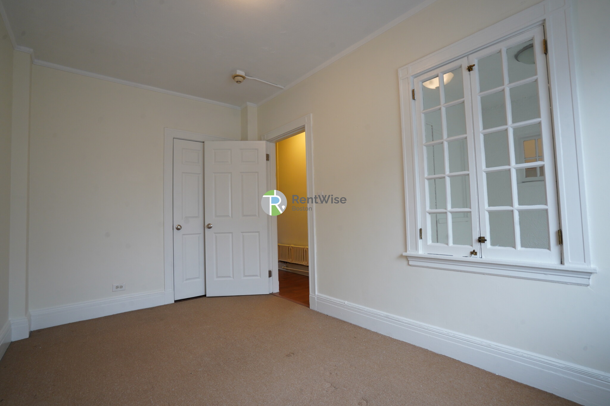 230 Walnut St, Newtonville